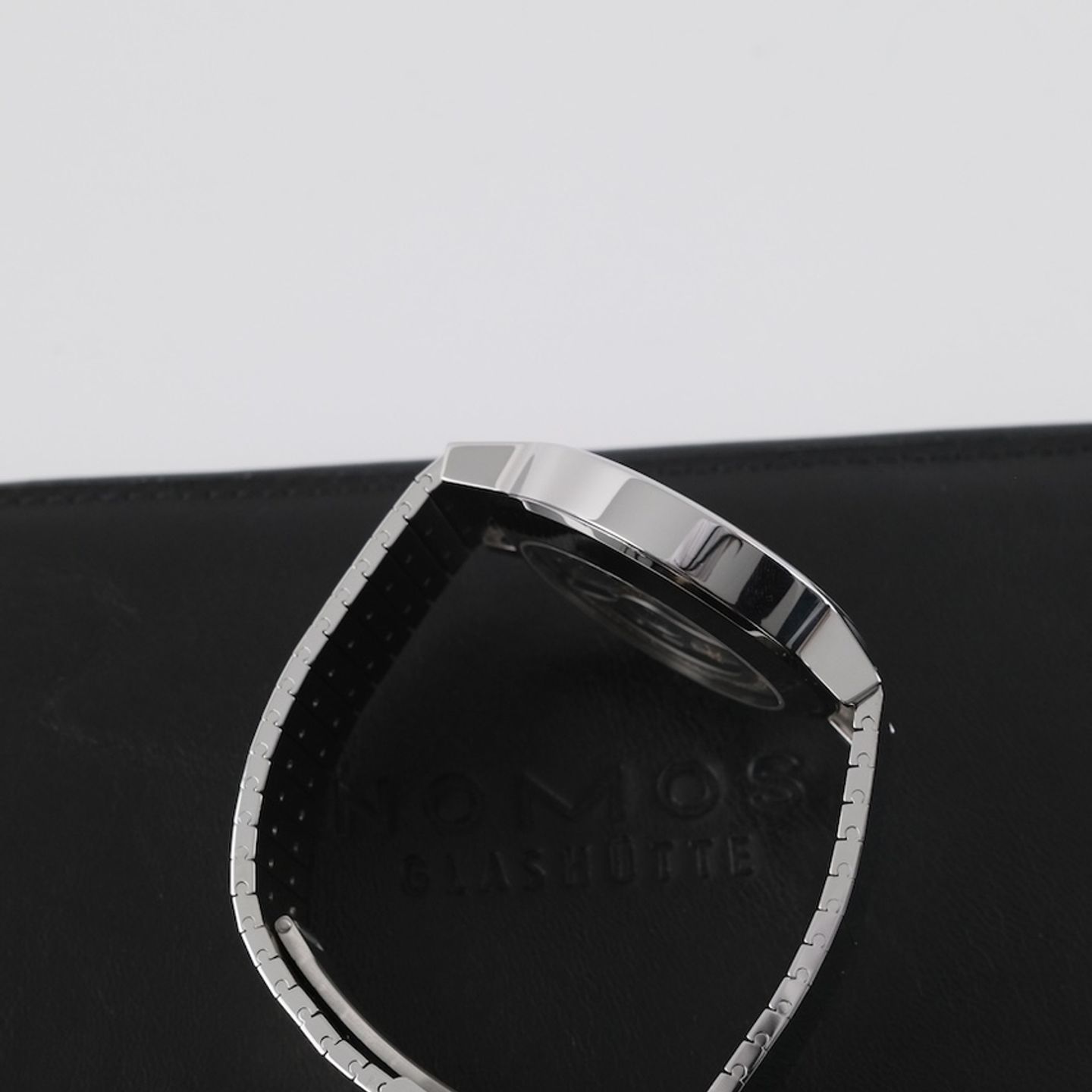 NOMOS Autobahn 1302 - (7/8)