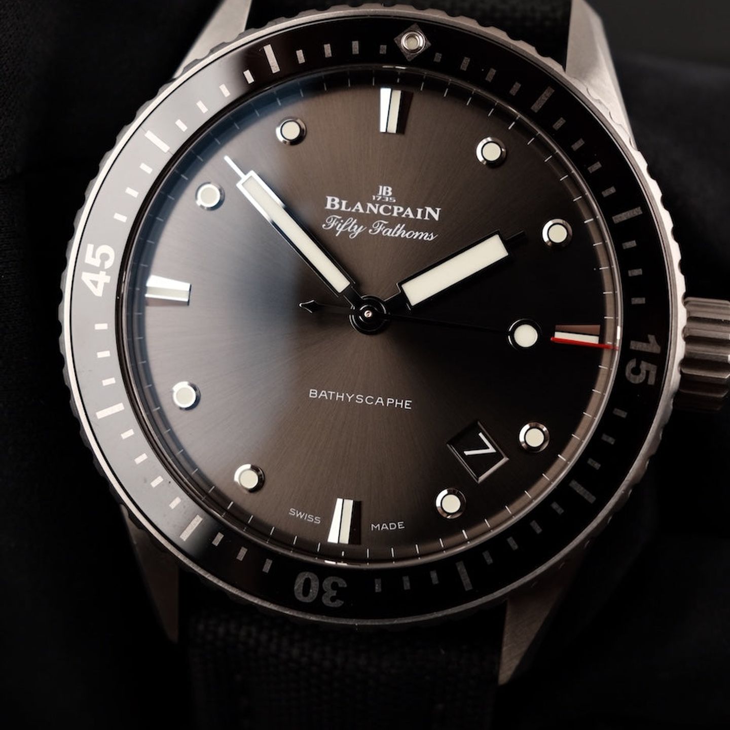 Blancpain Fifty Fathoms Bathyscaphe 5000-1110-B52A (2022) - Grey dial 43 mm Steel case (1/8)