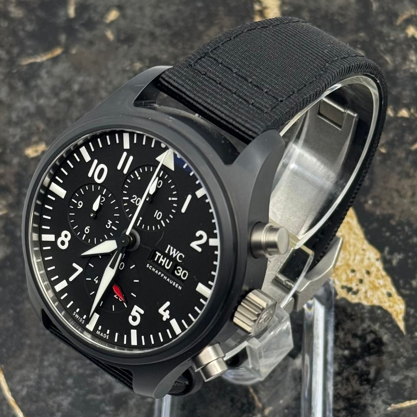 IWC Pilot Chronograph Top Gun IW389101 (2025) - Zwart wijzerplaat 45mm Keramiek (4/8)