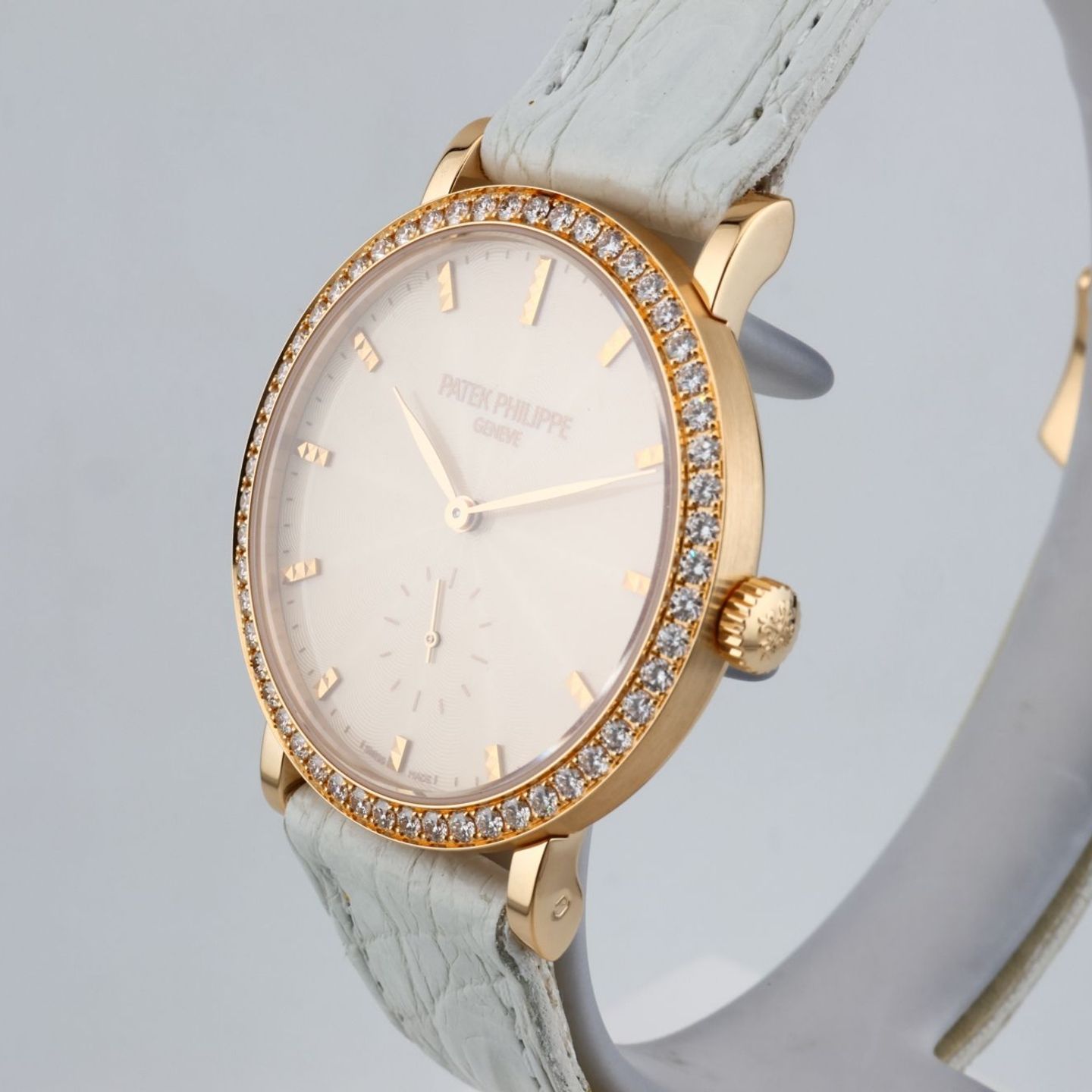 Patek Philippe Calatrava 7120R-001 (Onbekend (willekeurig serienummer)) - Wit wijzerplaat 31mm Roségoud (6/16)