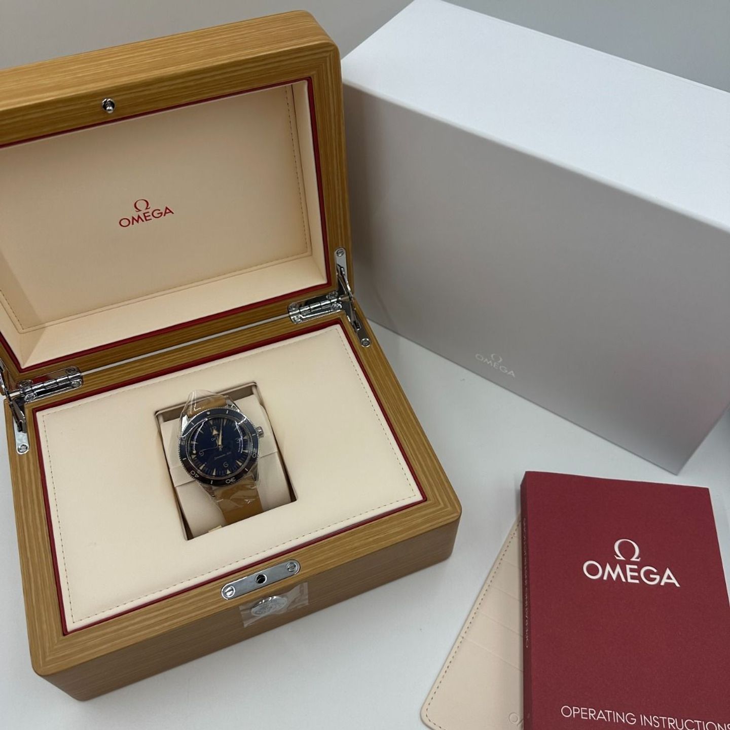 Omega Seamaster 300 234.32.41.21.03.001 (2024) - Blauw wijzerplaat 41mm Staal (2/8)