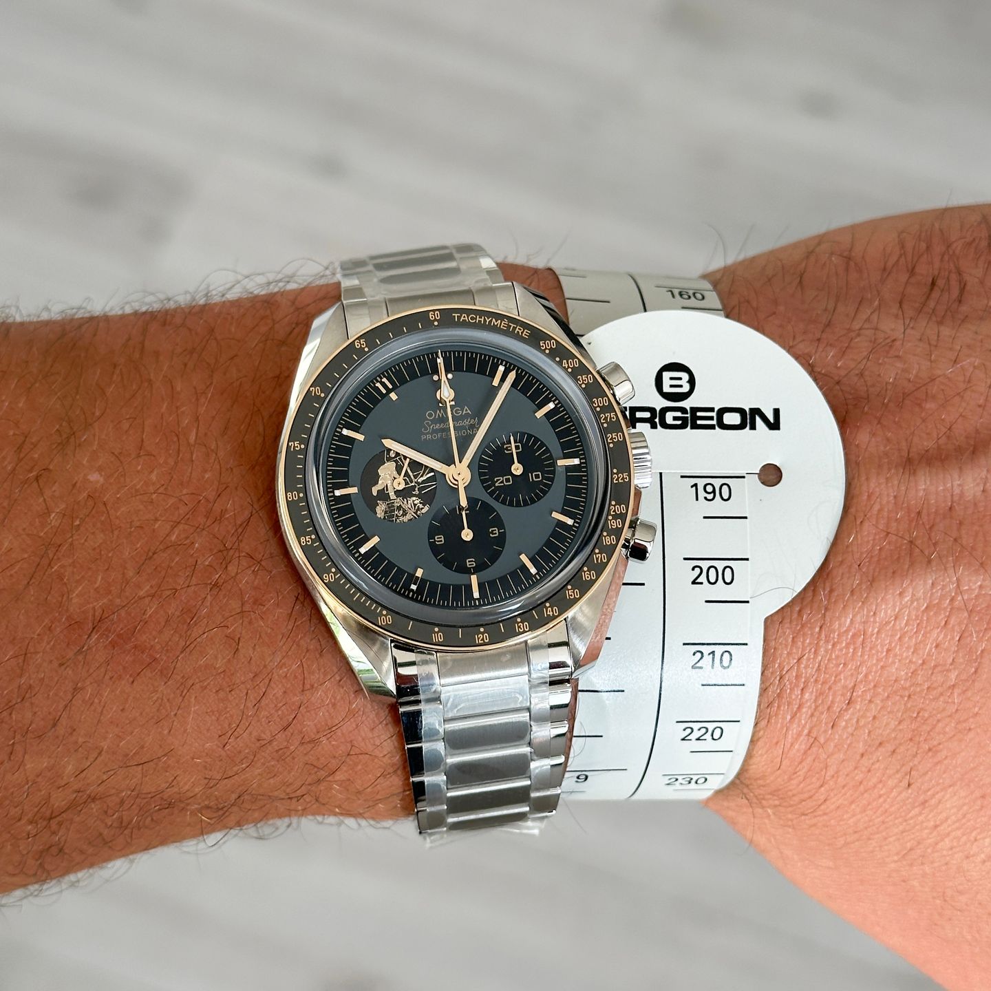 Omega Speedmaster Professional Moonwatch 310.20.42.50.01.001 (2019) - Zwart wijzerplaat 42mm Staal (5/8)