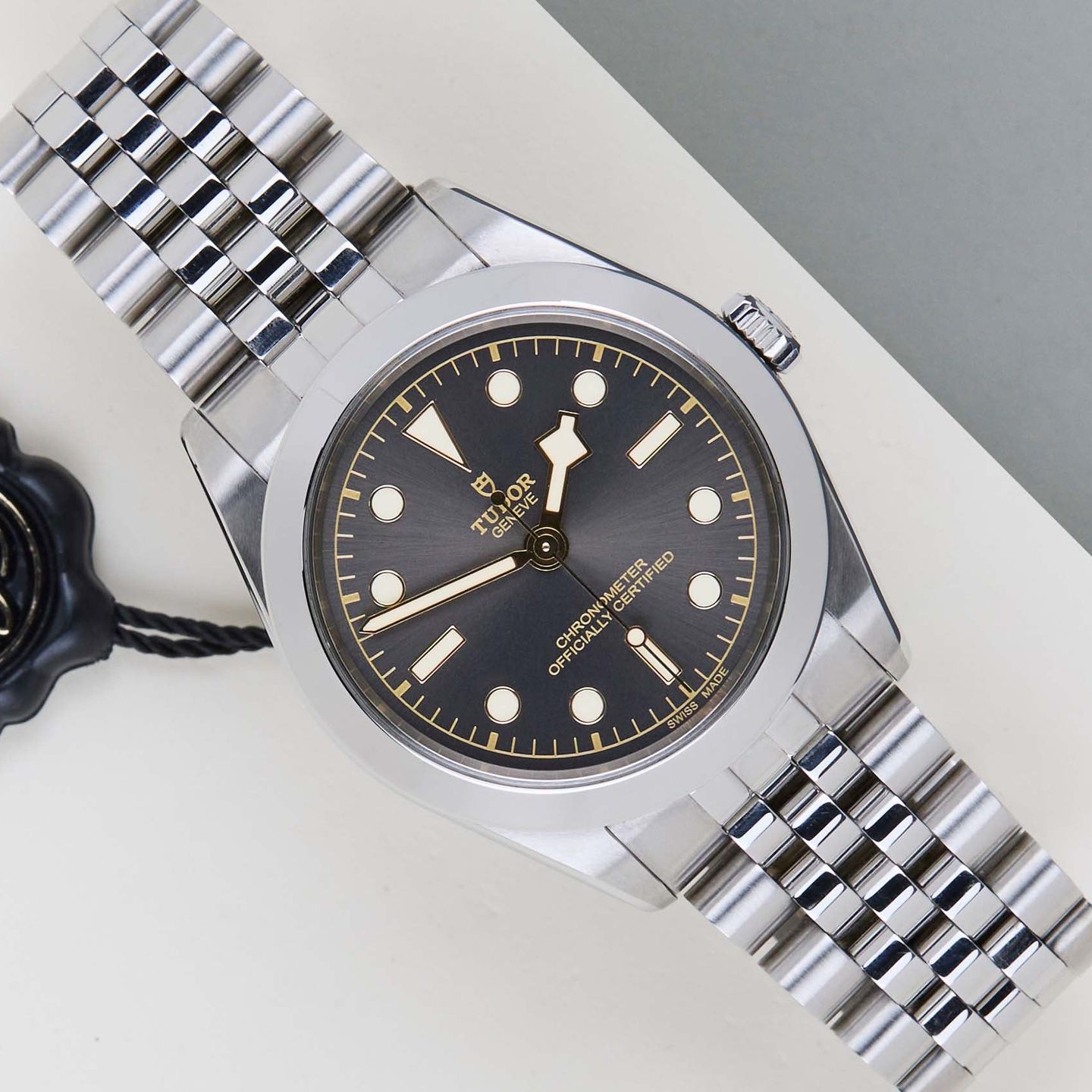 Tudor Black Bay 79660 - (1/8)