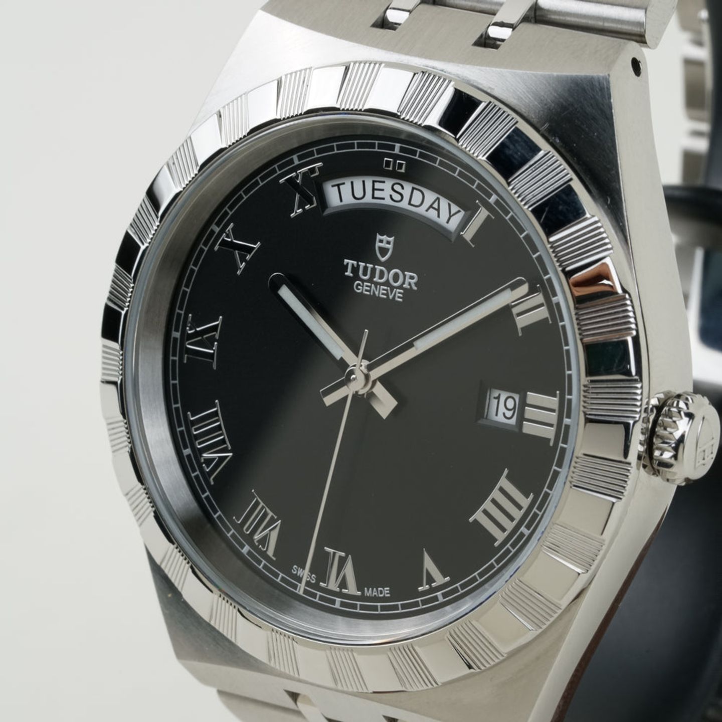 Tudor Royal 28600 - (3/8)