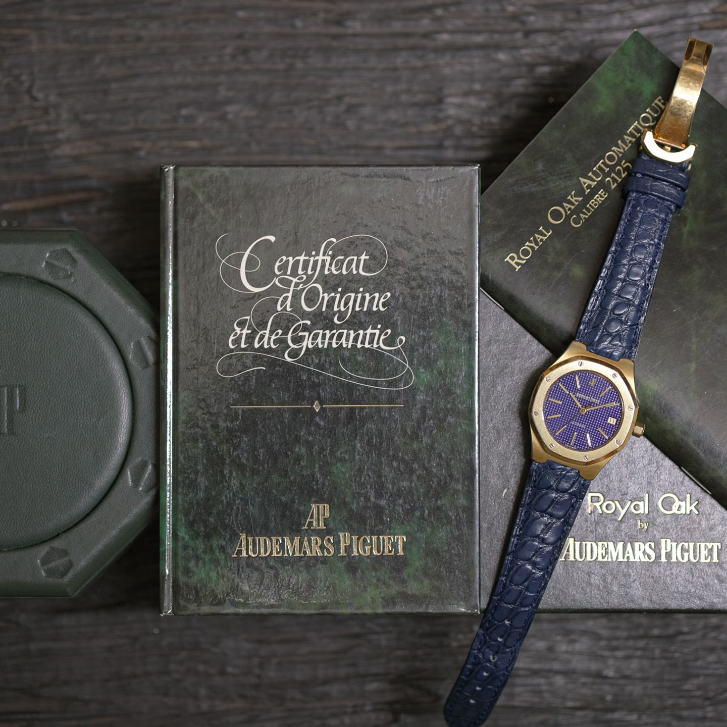 Audemars Piguet Royal Oak 14800BA (1995) - Blue dial 36 mm Yellow Gold case (3/8)