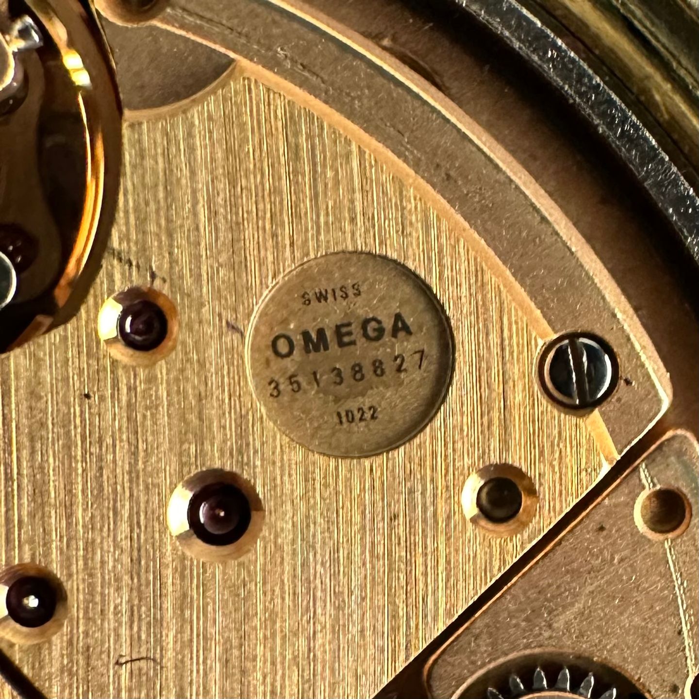Omega Genève 166.0117 (1972) - White dial 35 mm Gold/Steel case (4/8)