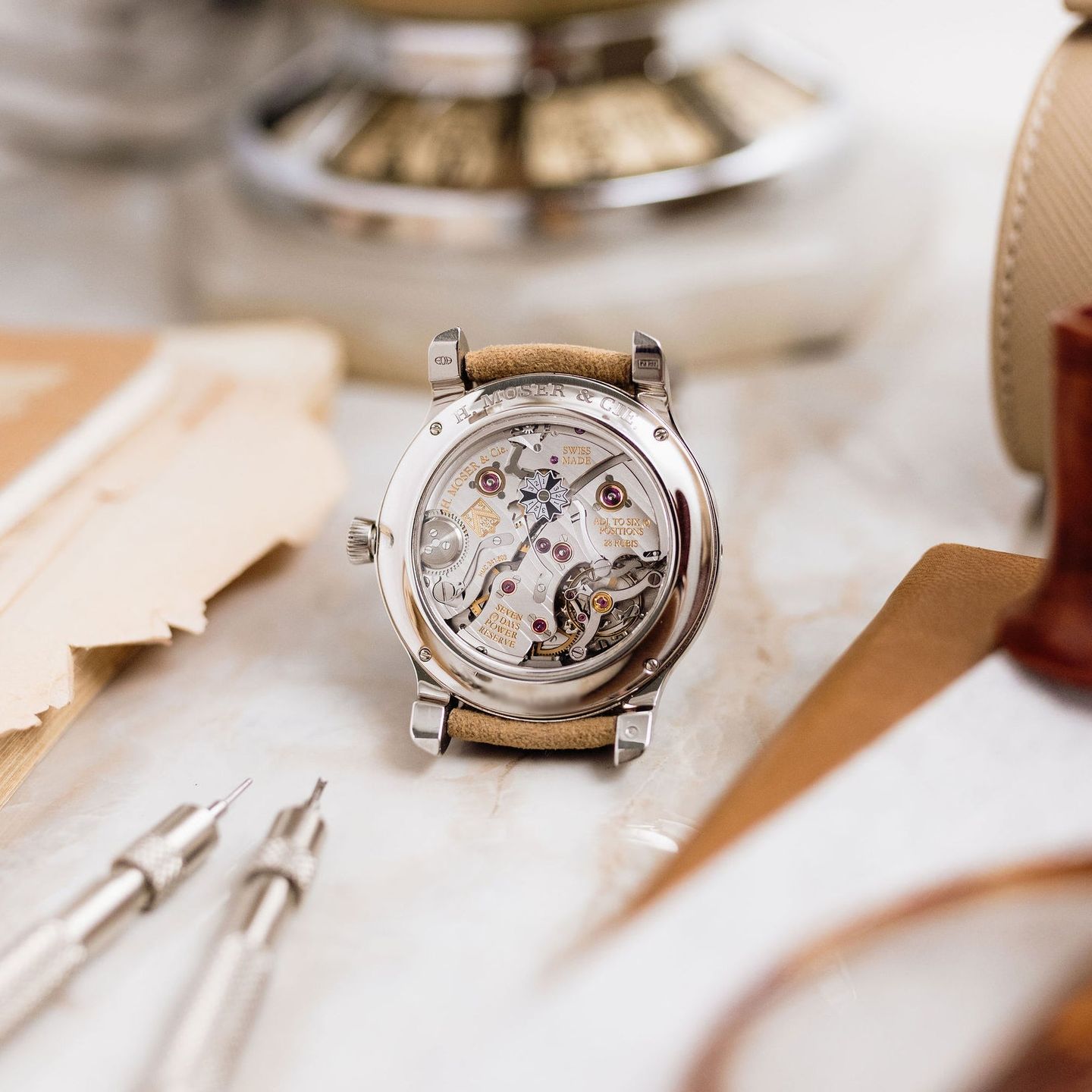 H. Moser & Cie. Unknown Fume dial (2013) - Brown dial 41 mm Palladium case (2/6)