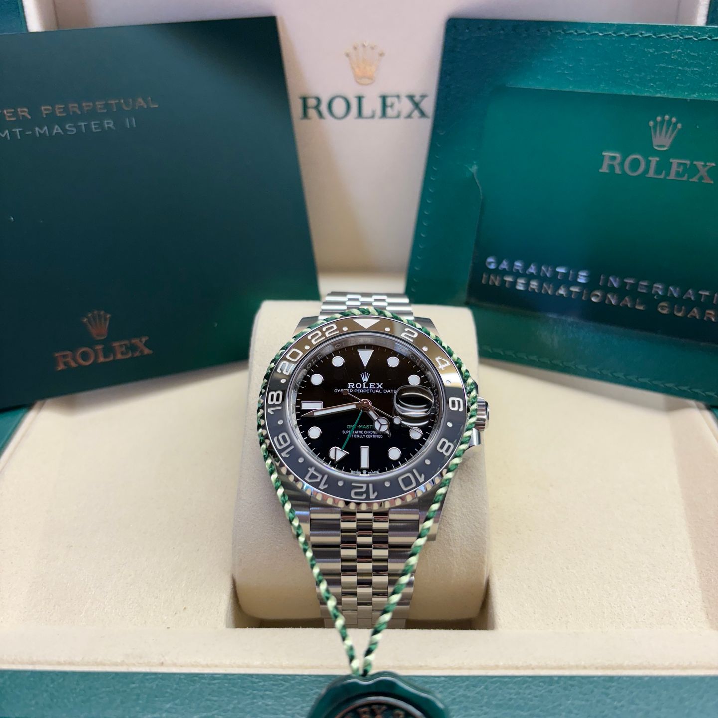Rolex GMT-Master II 126710GRNR - (1/8)