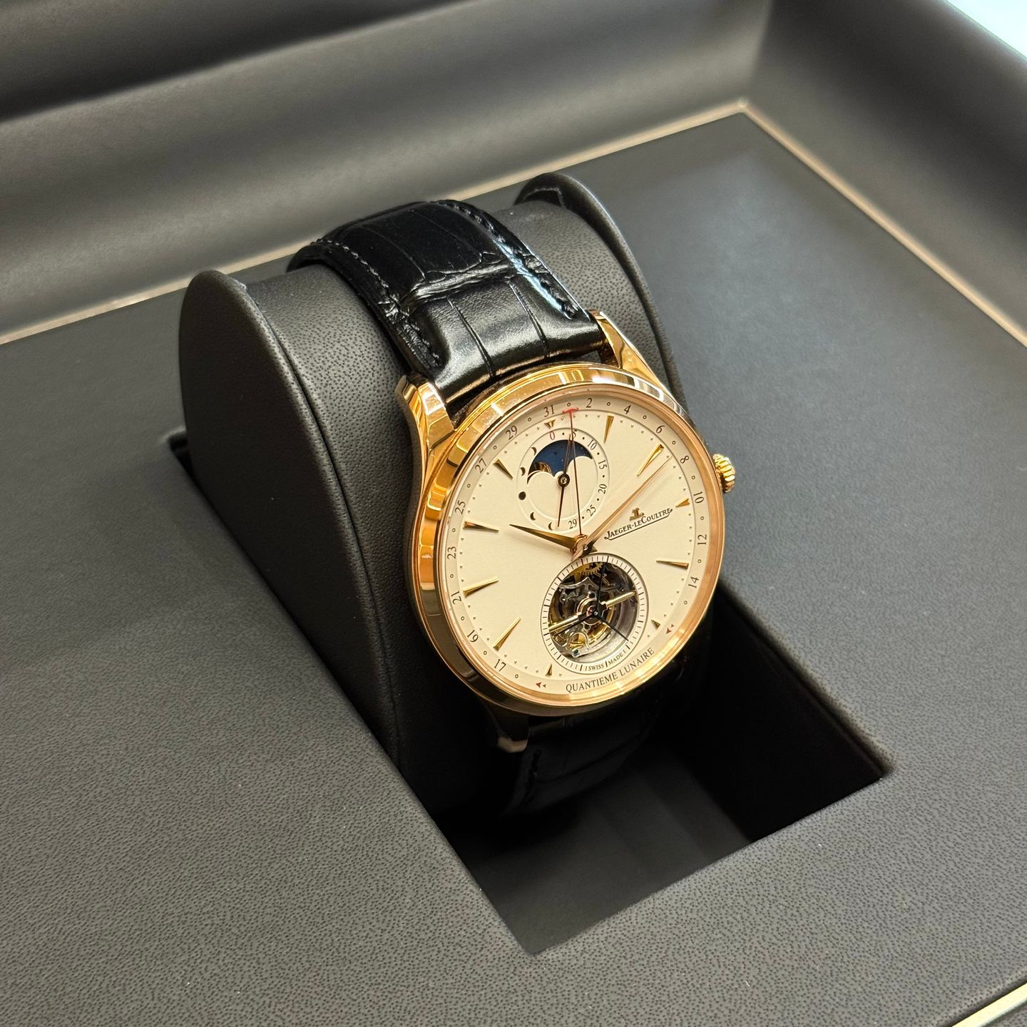 Jaeger-LeCoultre Master Ultra Thin Q169242J - (3/4)