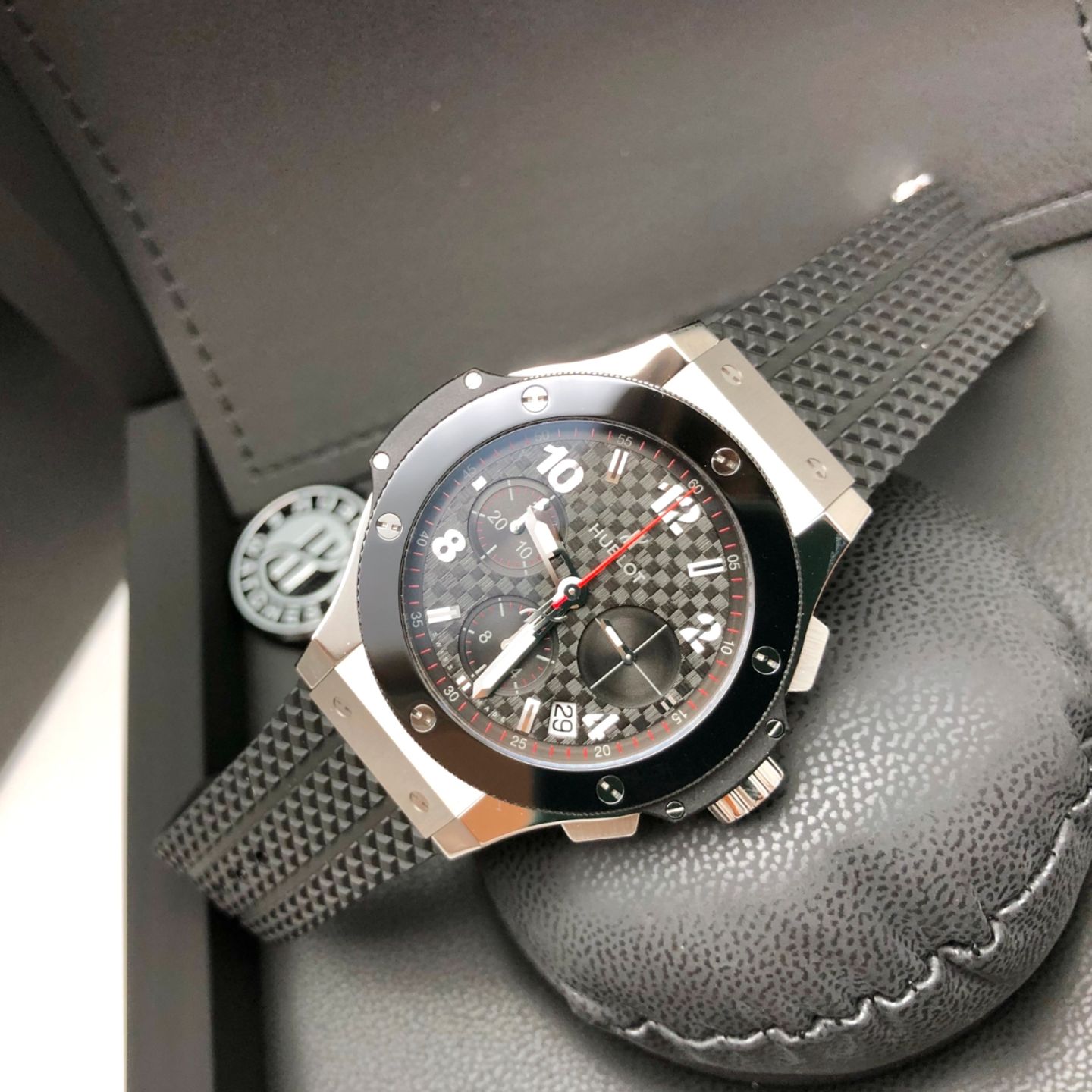 Hublot Big Bang 41 mm 341.SB.131.RX - (3/4)