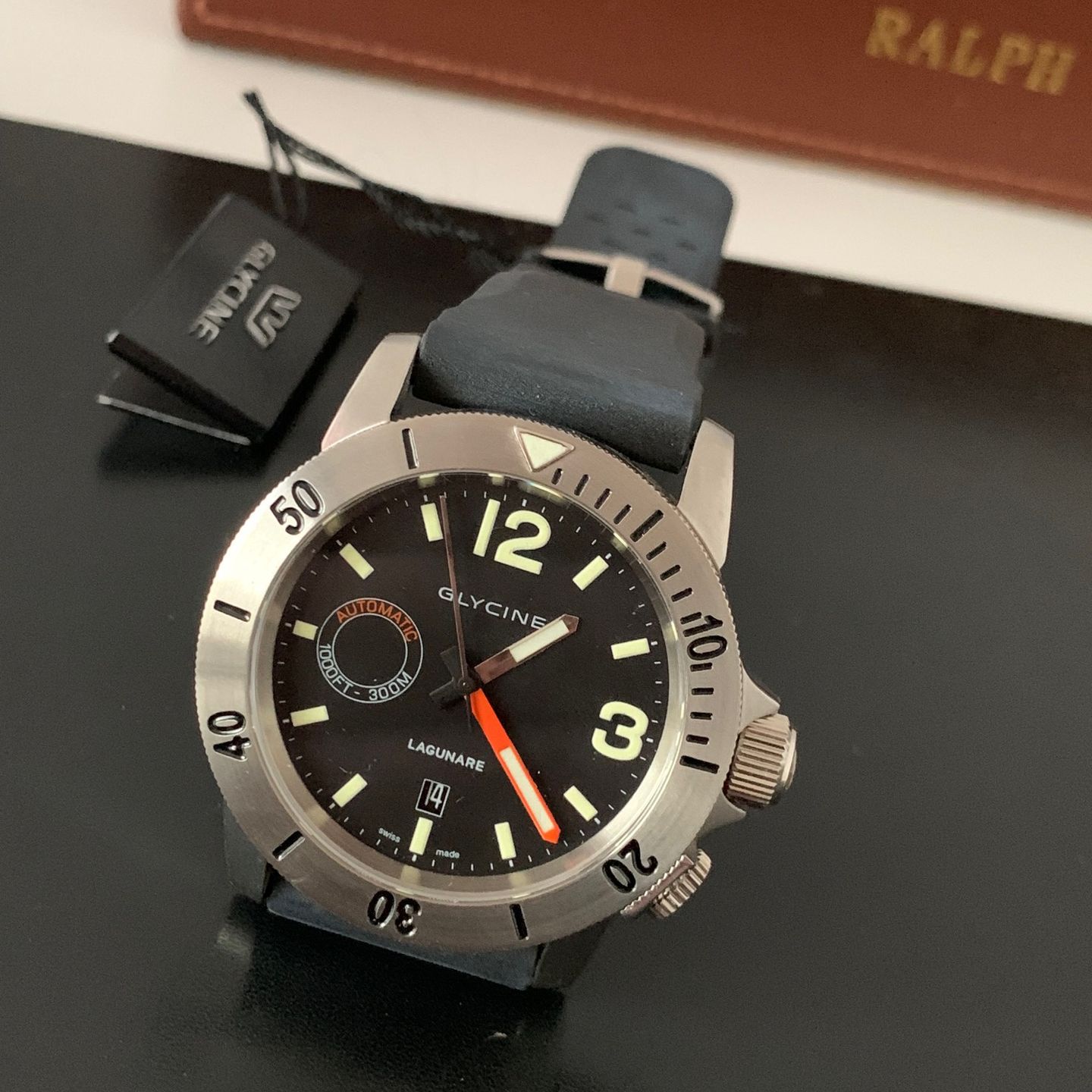 Glycine Vintage 3899.19-D9 (2018) - Black dial 44 mm Steel case (5/8)