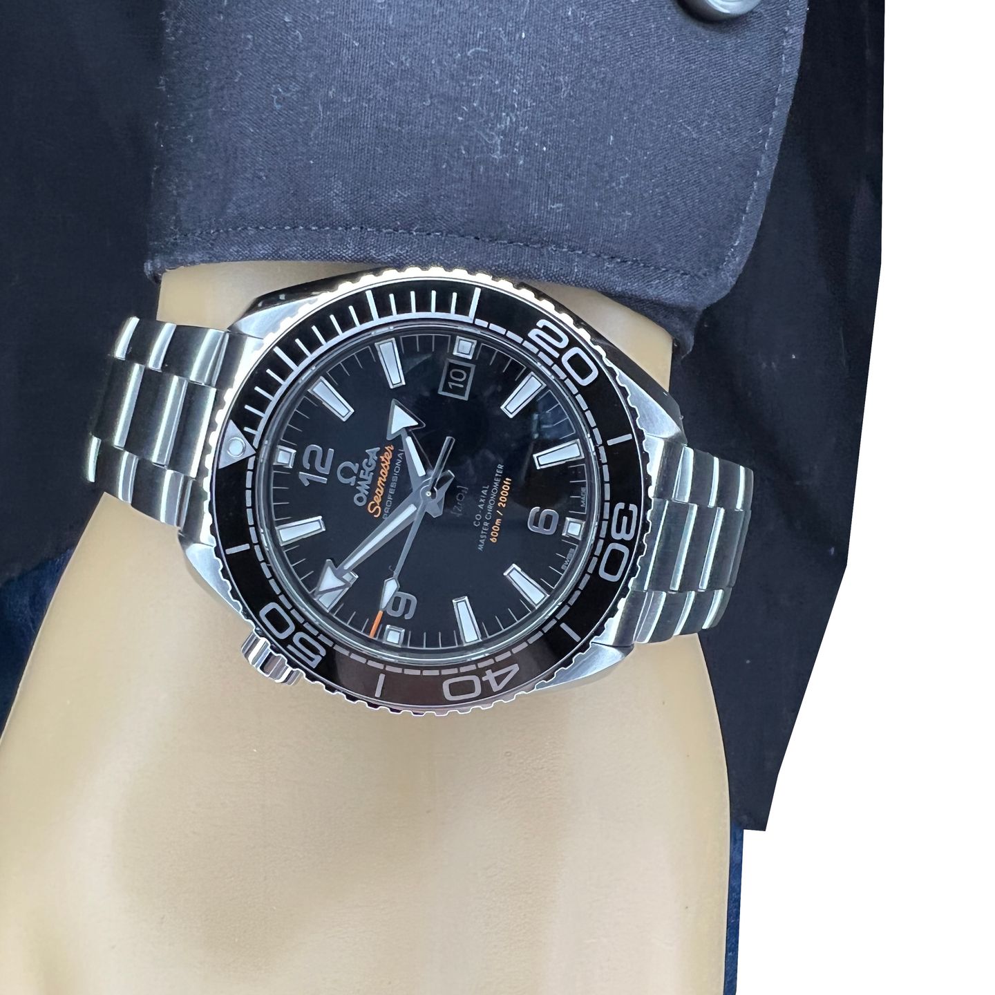 Omega Seamaster Planet Ocean 215.30.44.21.01.001 - (2/8)