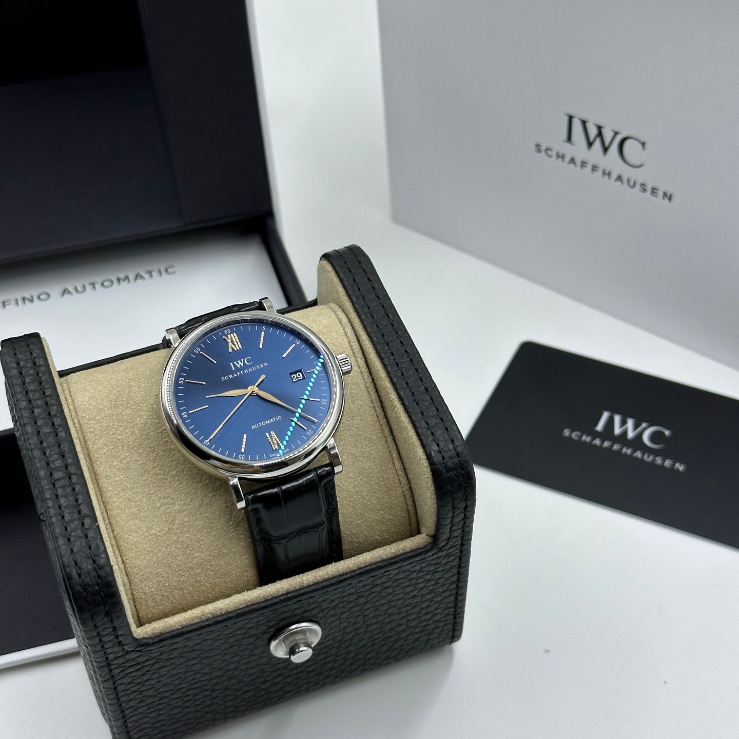 IWC Portofino Automatic IW356523 (2023) - Blue dial 40 mm Steel case (2/8)