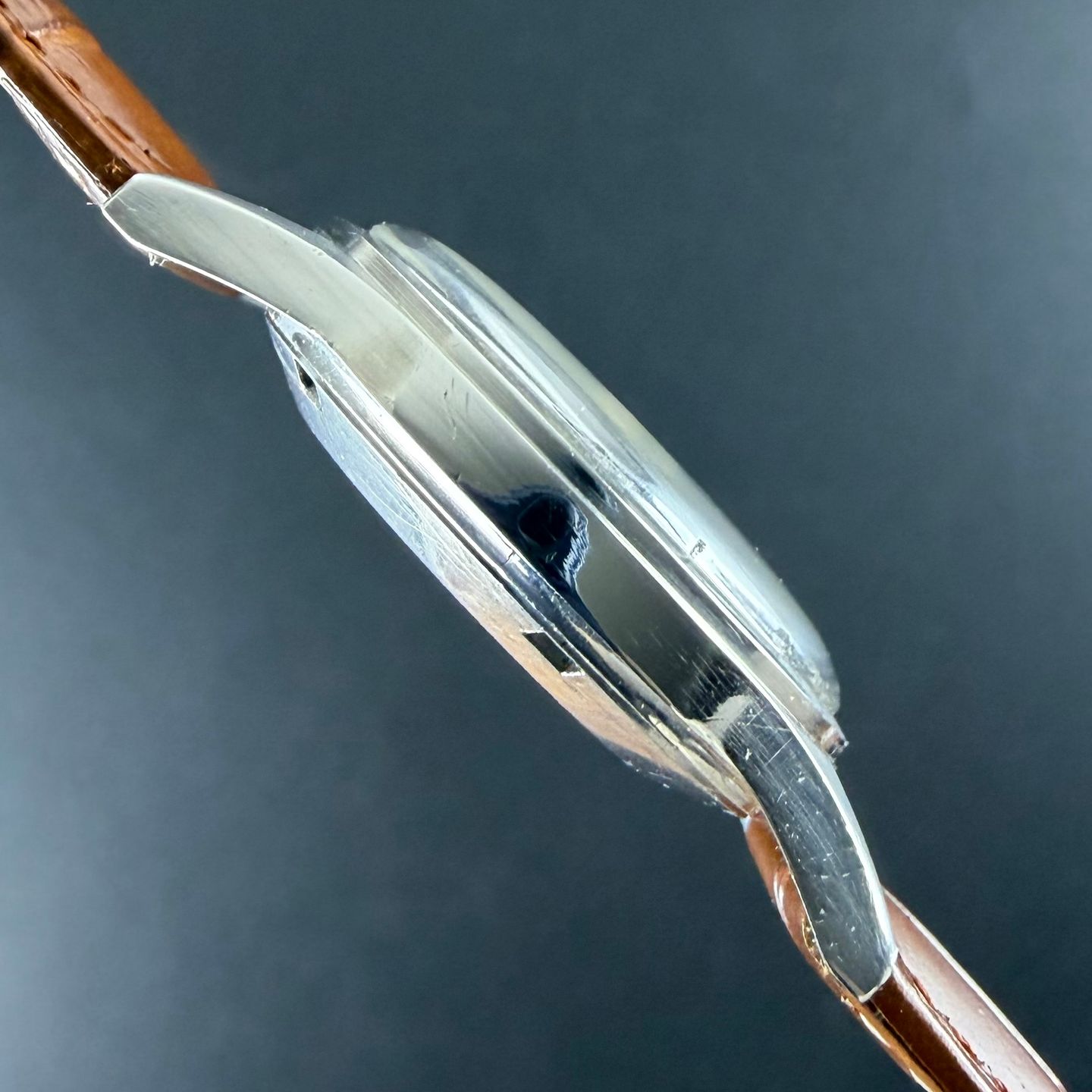 Omega Genève 166.038 (1969) - Black dial 35 mm Steel case (6/8)