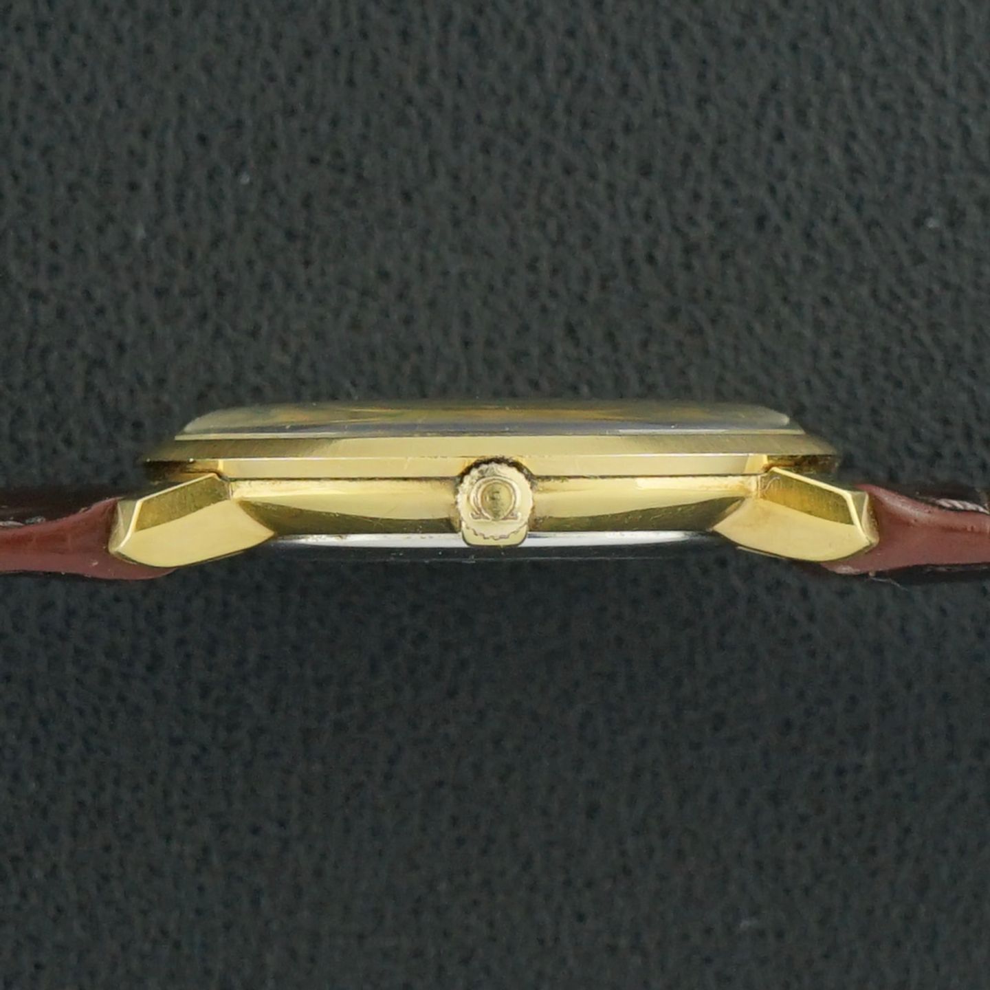 Omega De Ville 111.077 - (4/8)