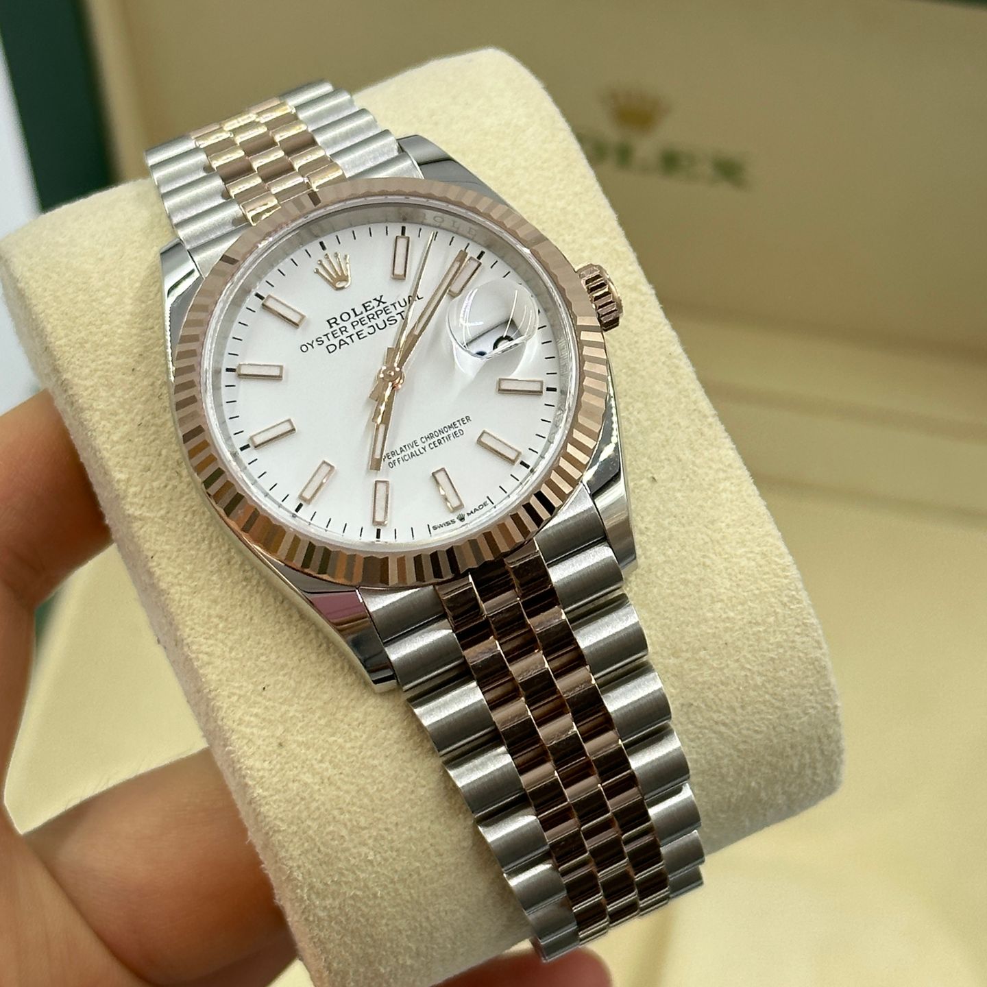 Rolex Datejust 36 126231 (2024) - Wit wijzerplaat 36mm Staal (4/8)