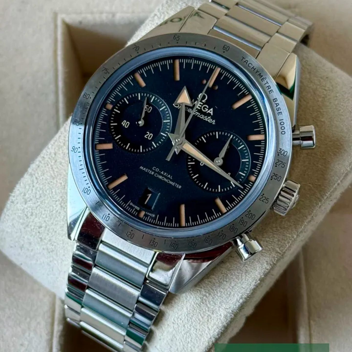 Omega Speedmaster '57 332.10.41.51.01.001 - (3/7)