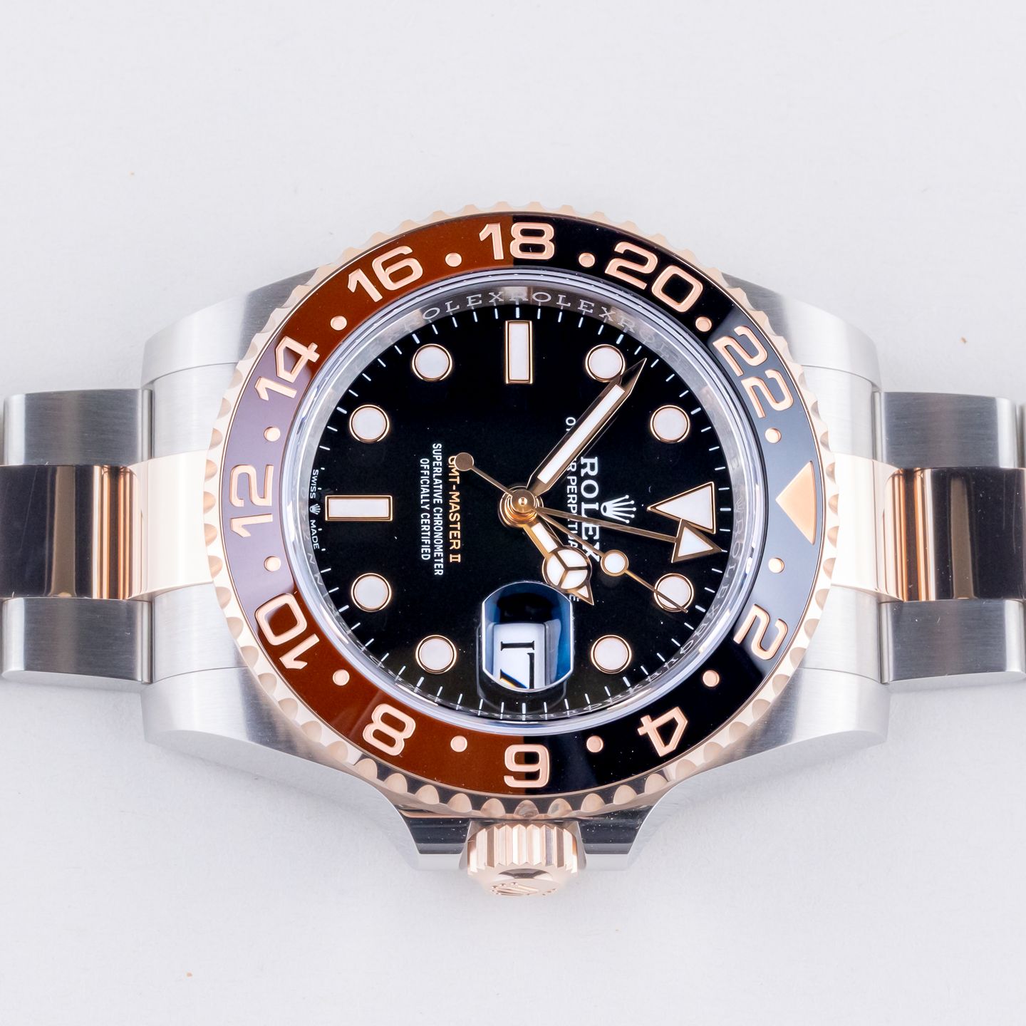 Rolex GMT-Master II 126711CHNR (2026) - Black dial 40 mm Gold/Steel case (6/8)