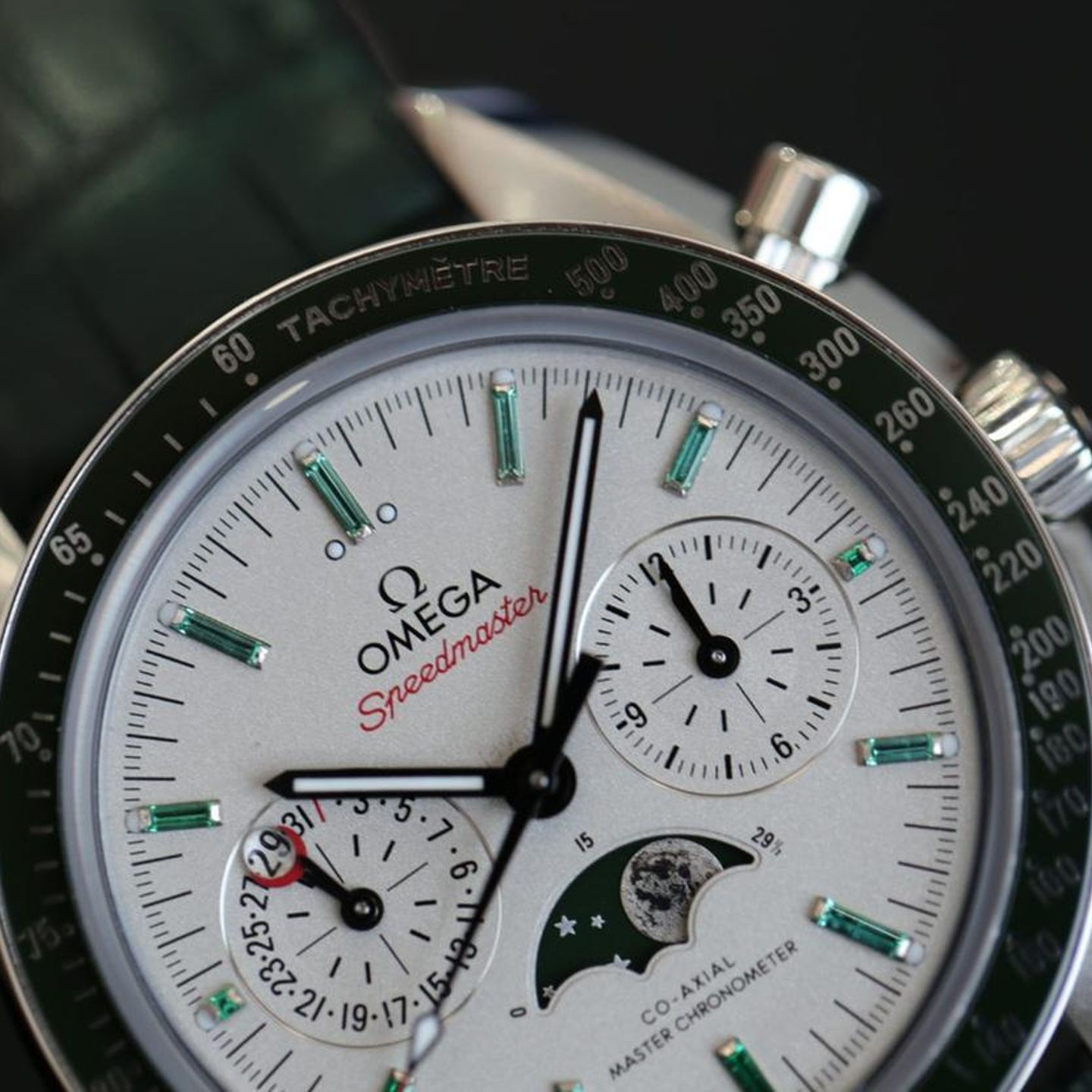 Omega Speedmaster 304.93.44.52.99.003 - (2/4)