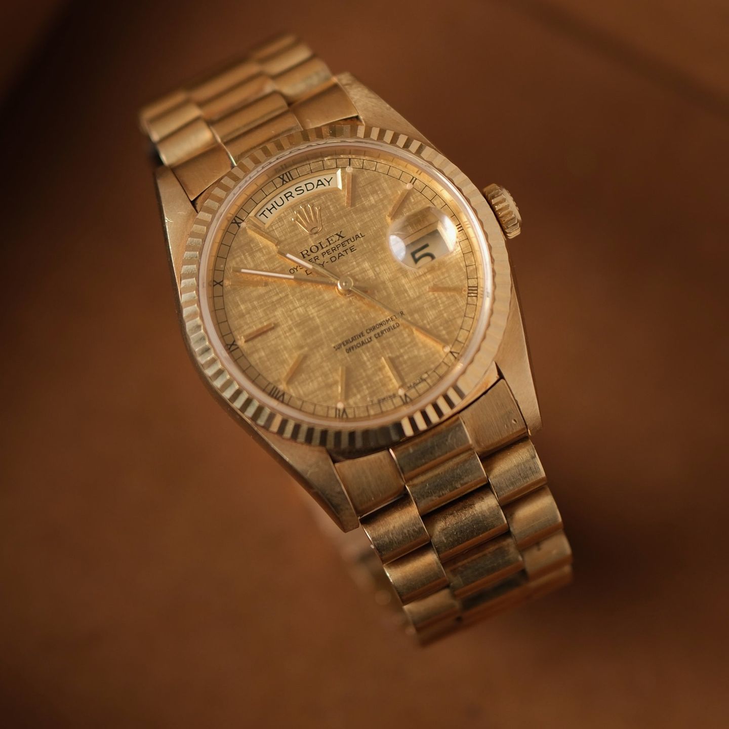 Rolex Day-Date 36 18238 (1993) - Champagne dial 36 mm Yellow Gold case (2/8)