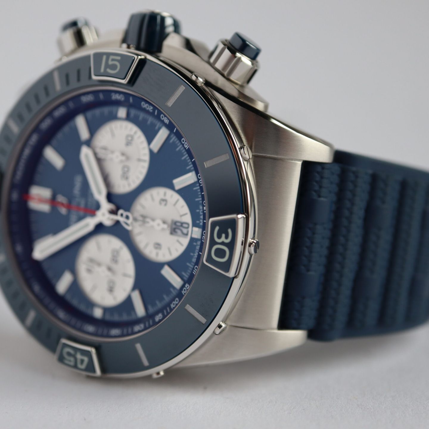 Breitling Chronomat AB0136161C1S1 (2023) - Blue dial 44 mm Steel case (3/8)