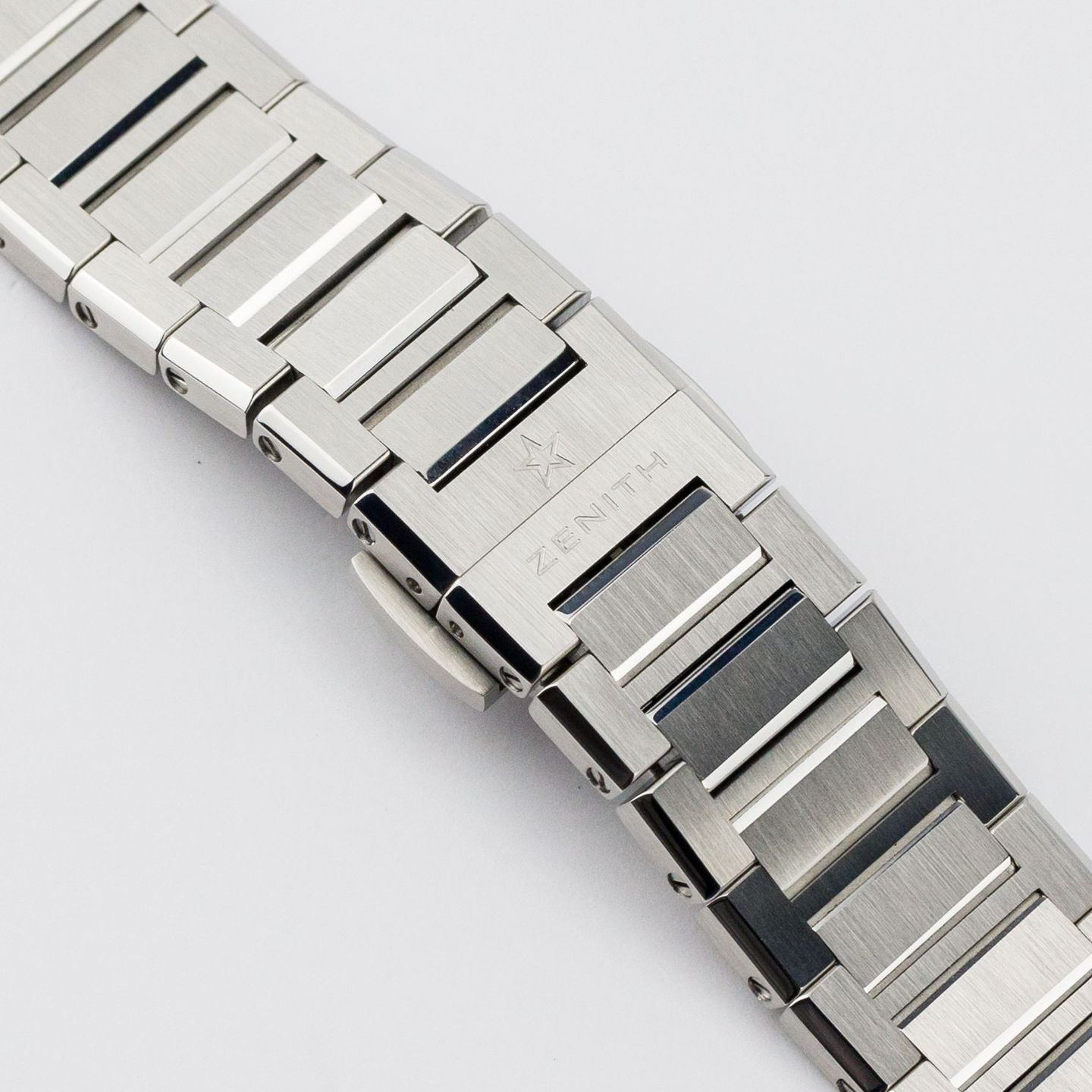 Zenith Defy Skyline 03.9300.3620/79.I001 - (8/8)