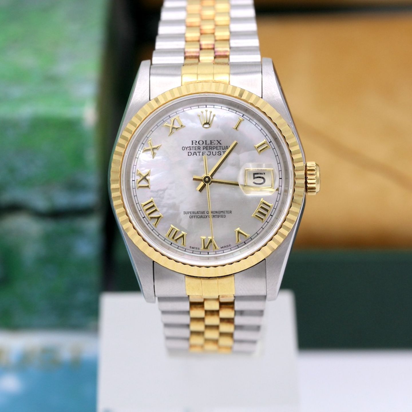 Rolex Datejust 36 16233 (1994) - Pearl dial 36 mm Gold/Steel case (3/8)