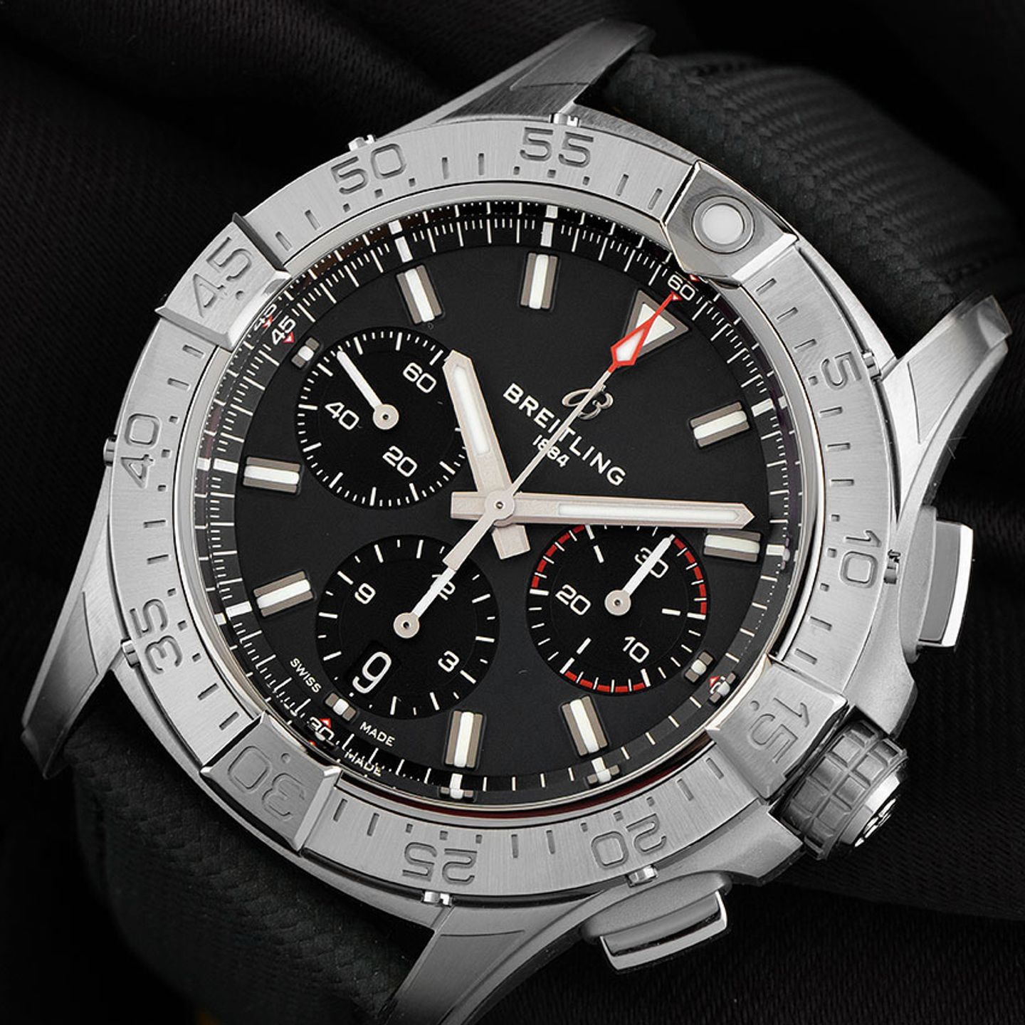 Breitling Avenger AB0147101B1X1 (2026) - 44mm Staal (3/8)
