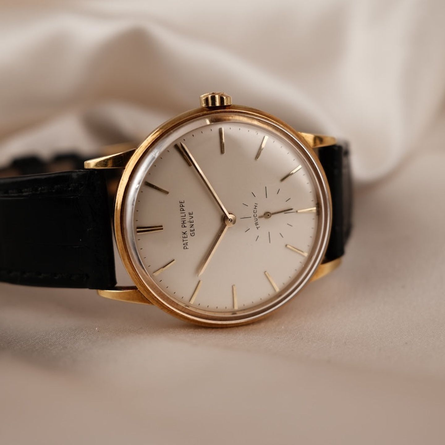 Patek Philippe Calatrava 3425 (1963) - White dial 33 mm Yellow Gold case (4/8)