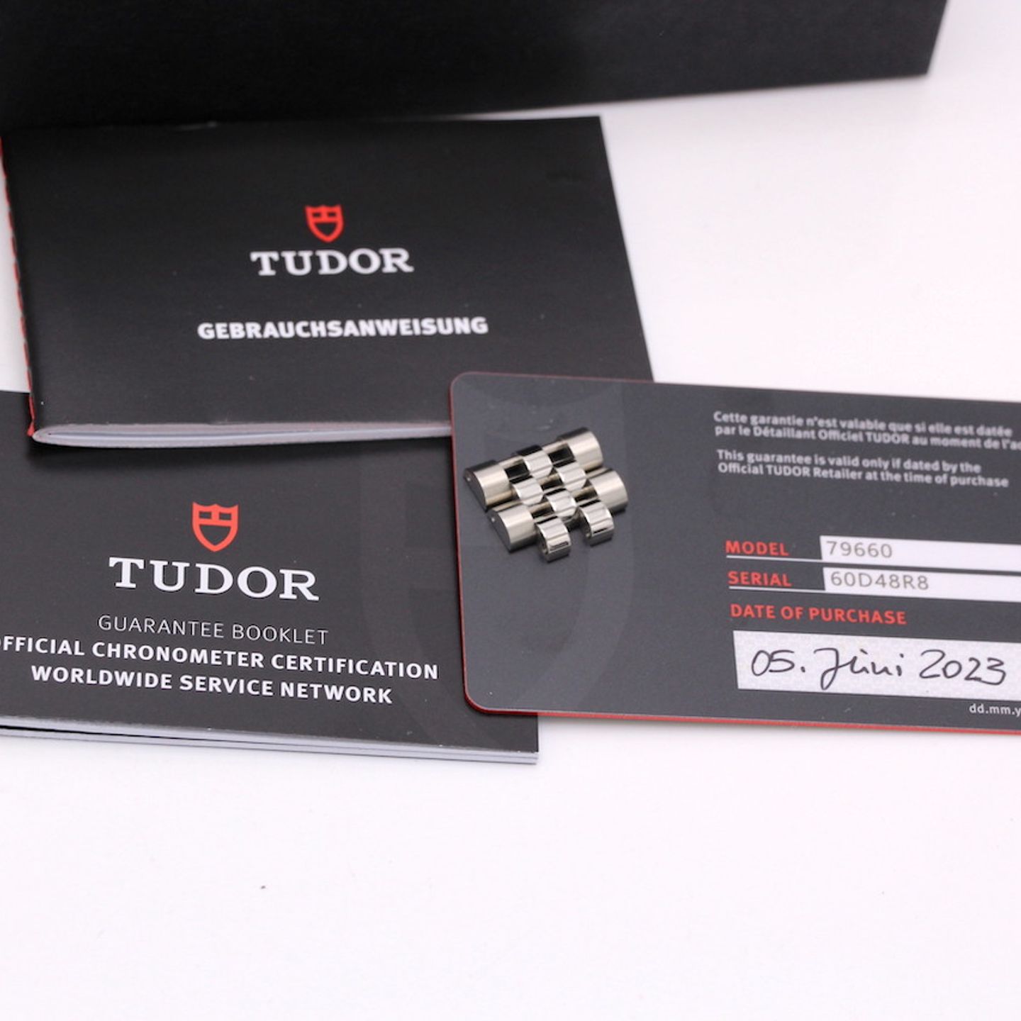 Tudor Black Bay 79660 (2023) - Champagne dial 39 mm Steel case (3/8)