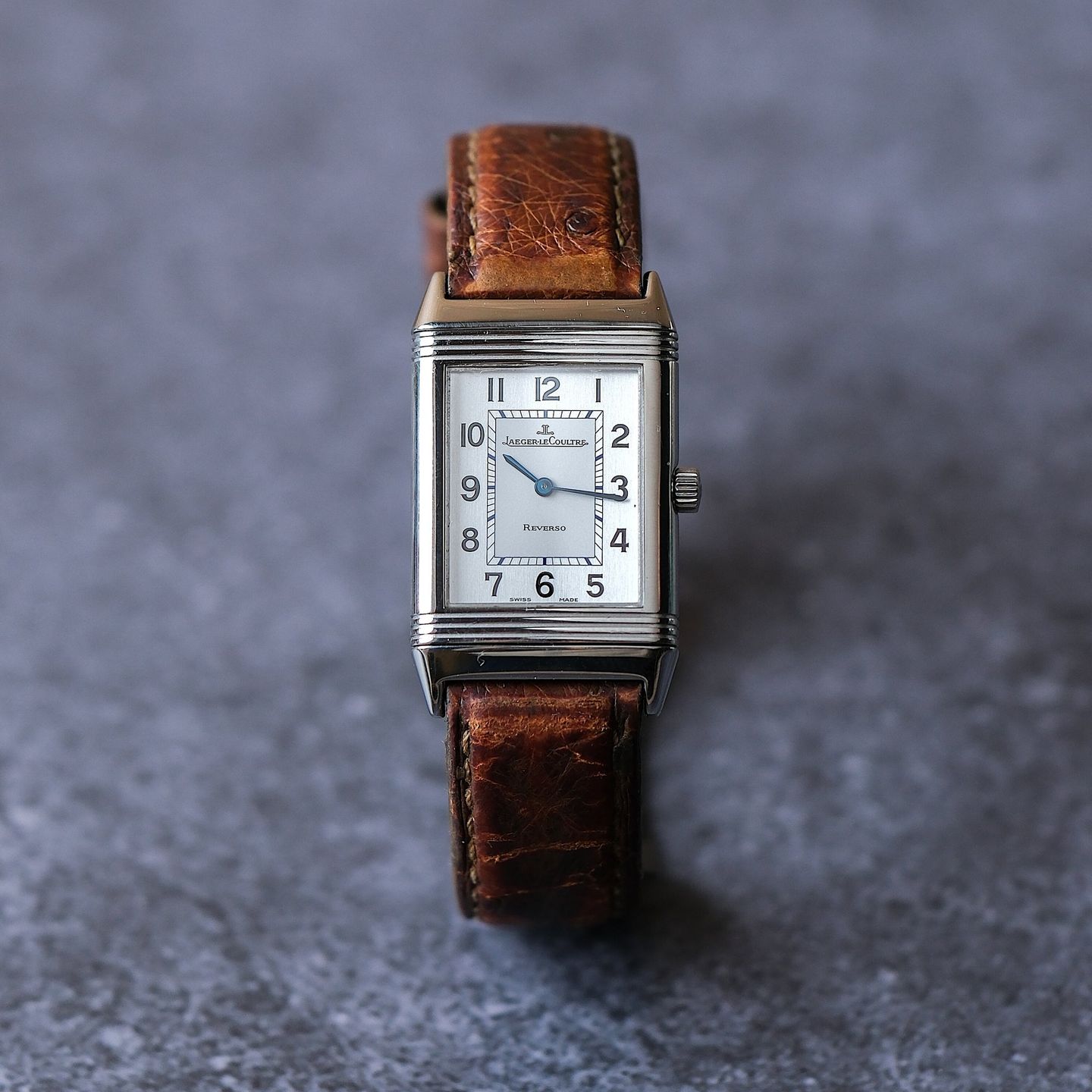 Jaeger-LeCoultre Reverso Classique 252.8.86 (Unknown (random serial)) - Silver dial 23 mm Steel case (2/7)