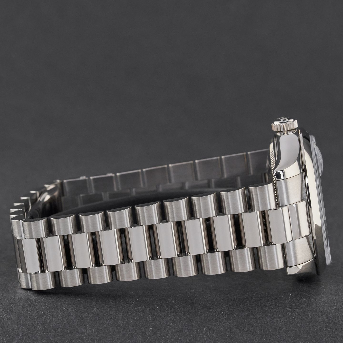 Rolex Day-Date 36 118209 (2006) - Blue dial 36 mm White Gold case (6/8)