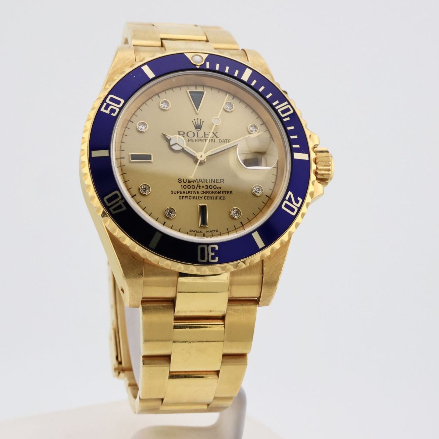 Rolex Submariner Date 16618 (2003) - Gold dial 40 mm Yellow Gold case (1/8)