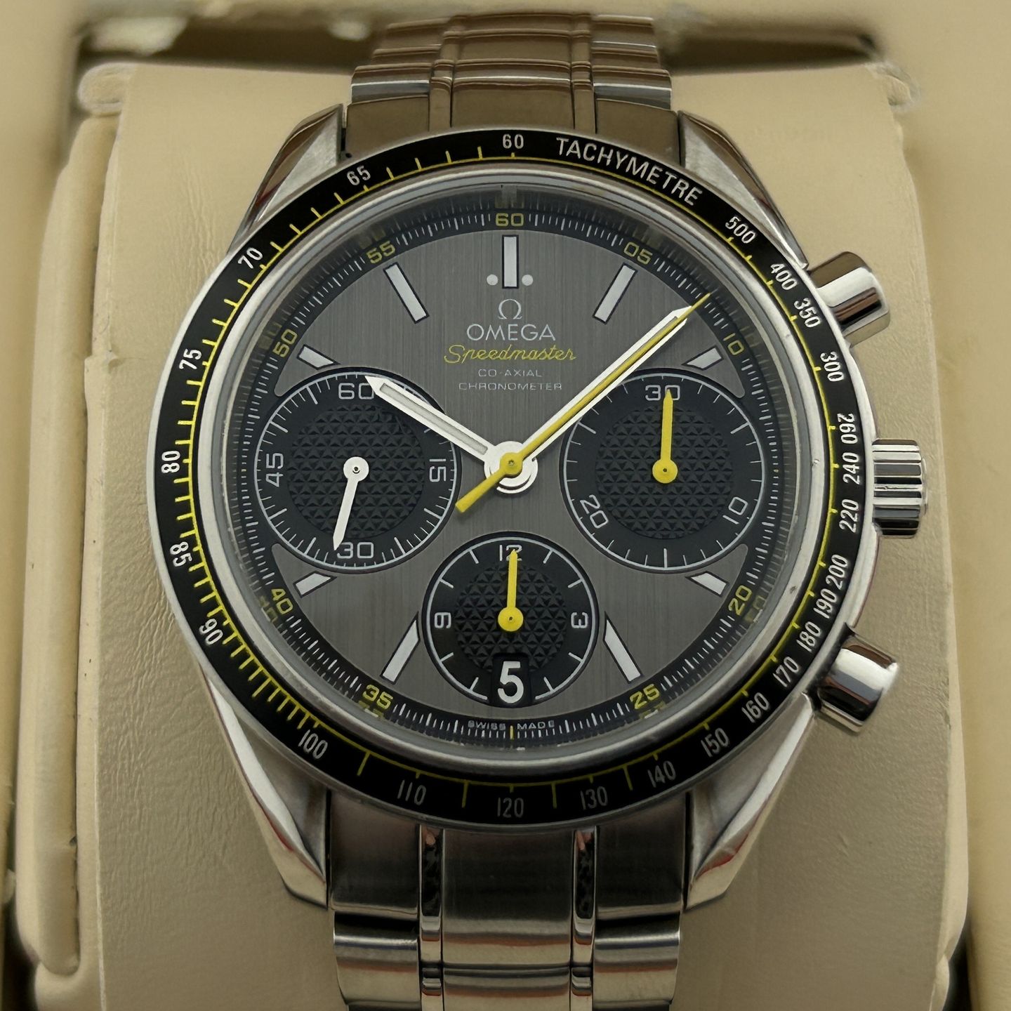 Omega Speedmaster Racing 326.30.40.50.06.001 - (1/8)