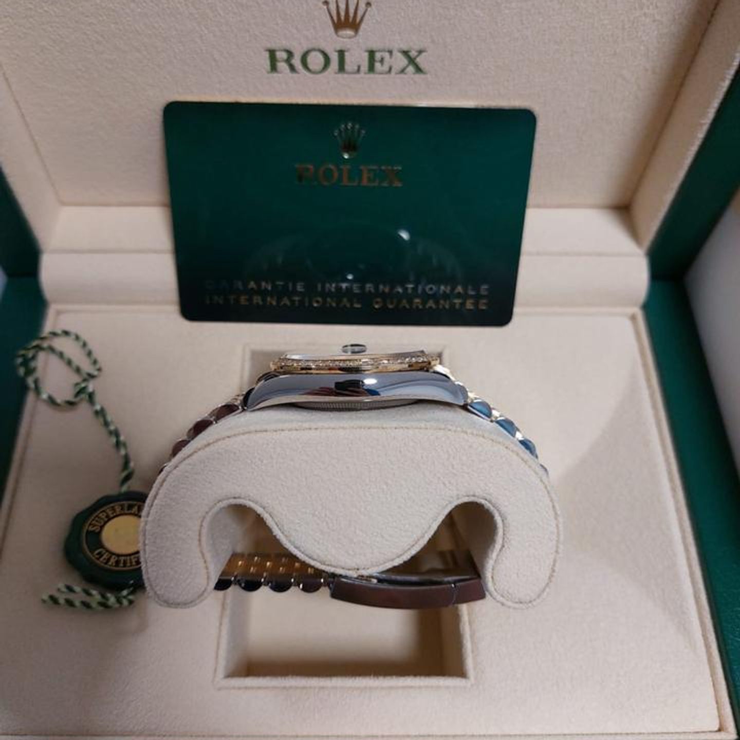 Rolex Datejust 126283RBR (2025) - 44mm Goud/Staal (7/10)