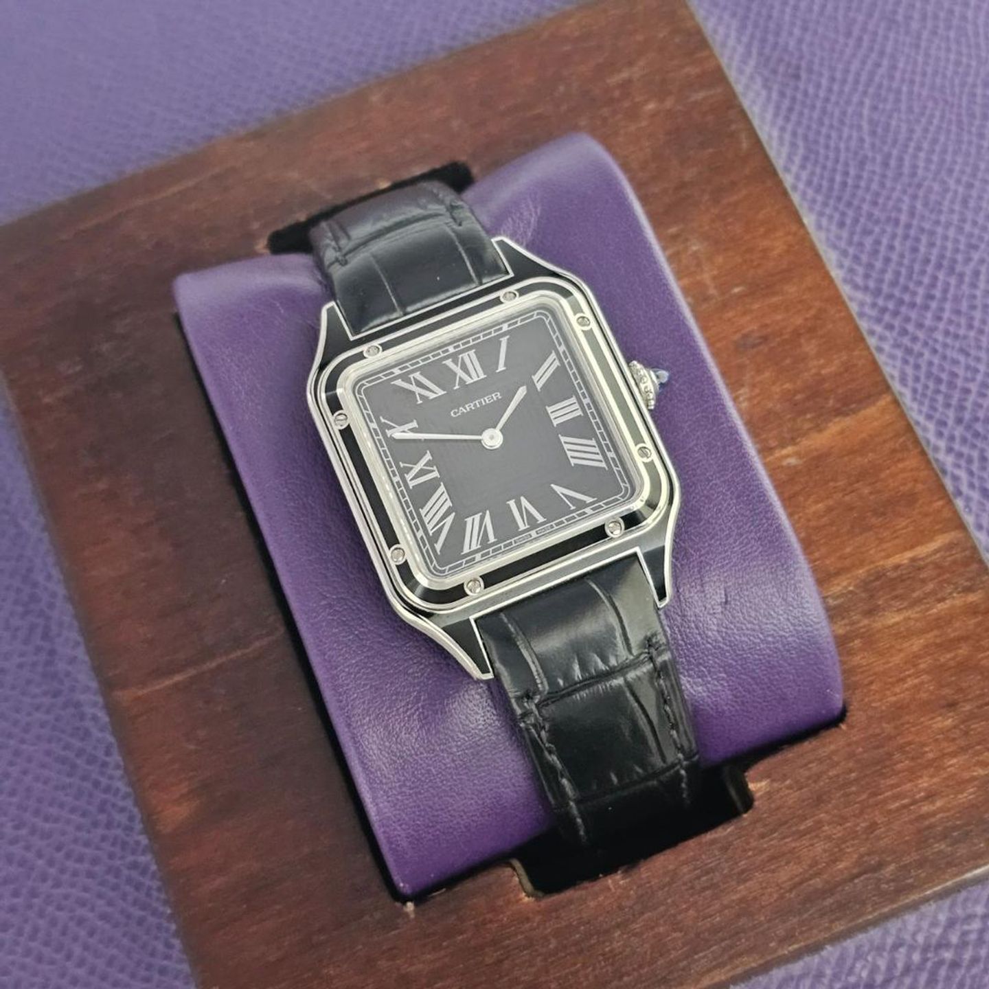 Cartier Santos Dumont WSSA0046 (2024) - Zwart wijzerplaat 44mm Staal (1/4)