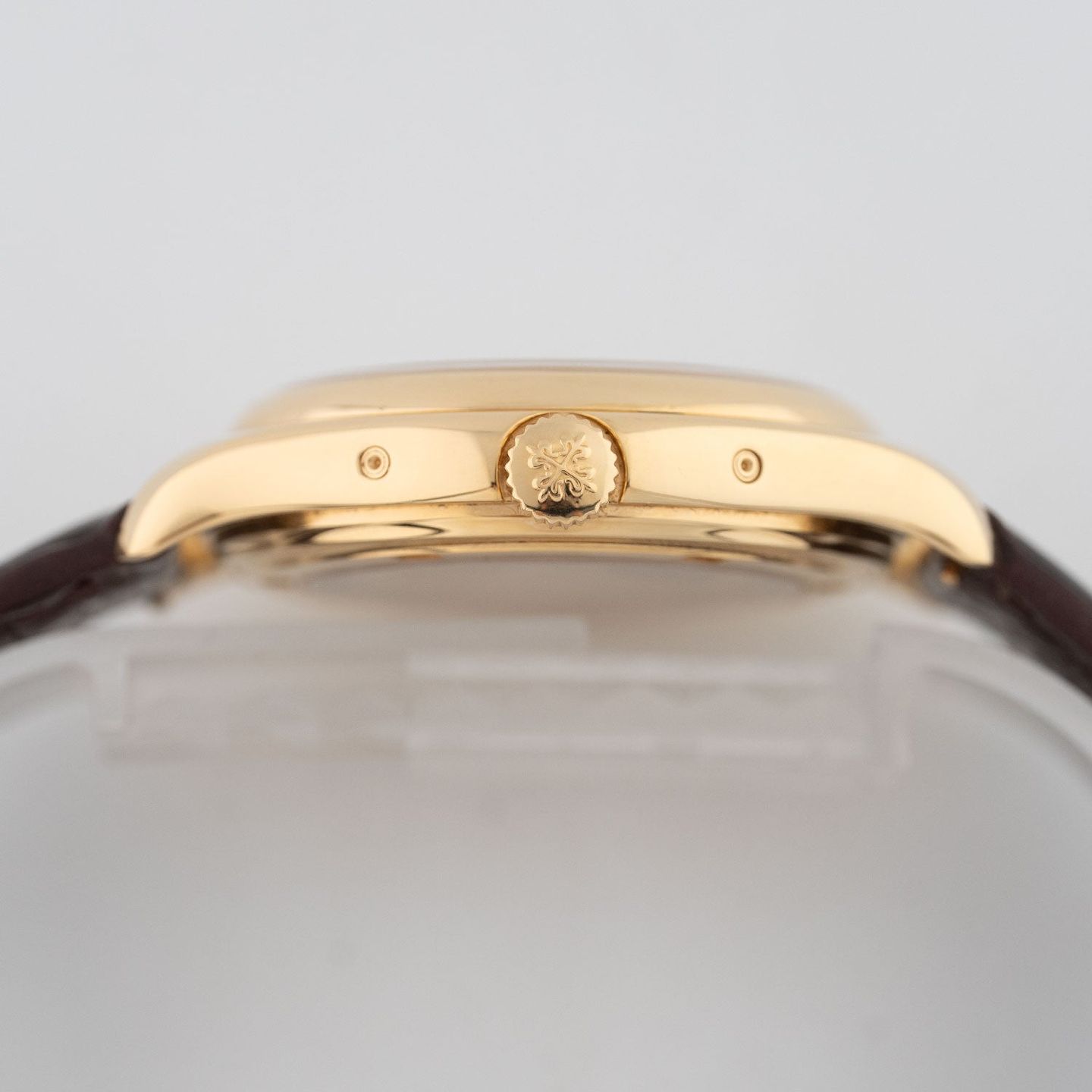 Patek Philippe Annual Calendar 5146J-001 (2013) - Beige dial 39 mm Yellow Gold case (4/7)