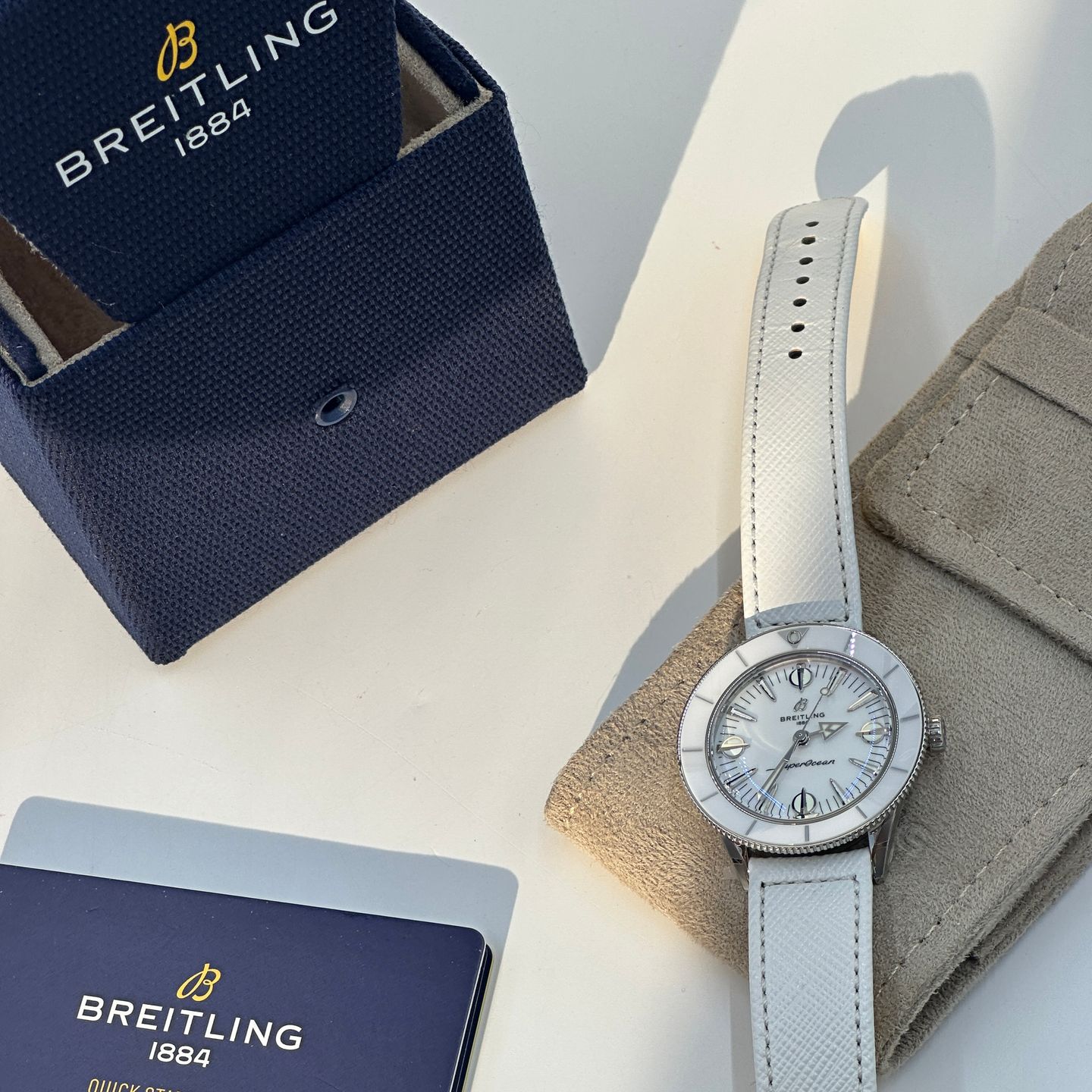 Breitling Superocean Heritage A10340A71A1X1 (2023) - White dial 38 mm Steel case (2/8)