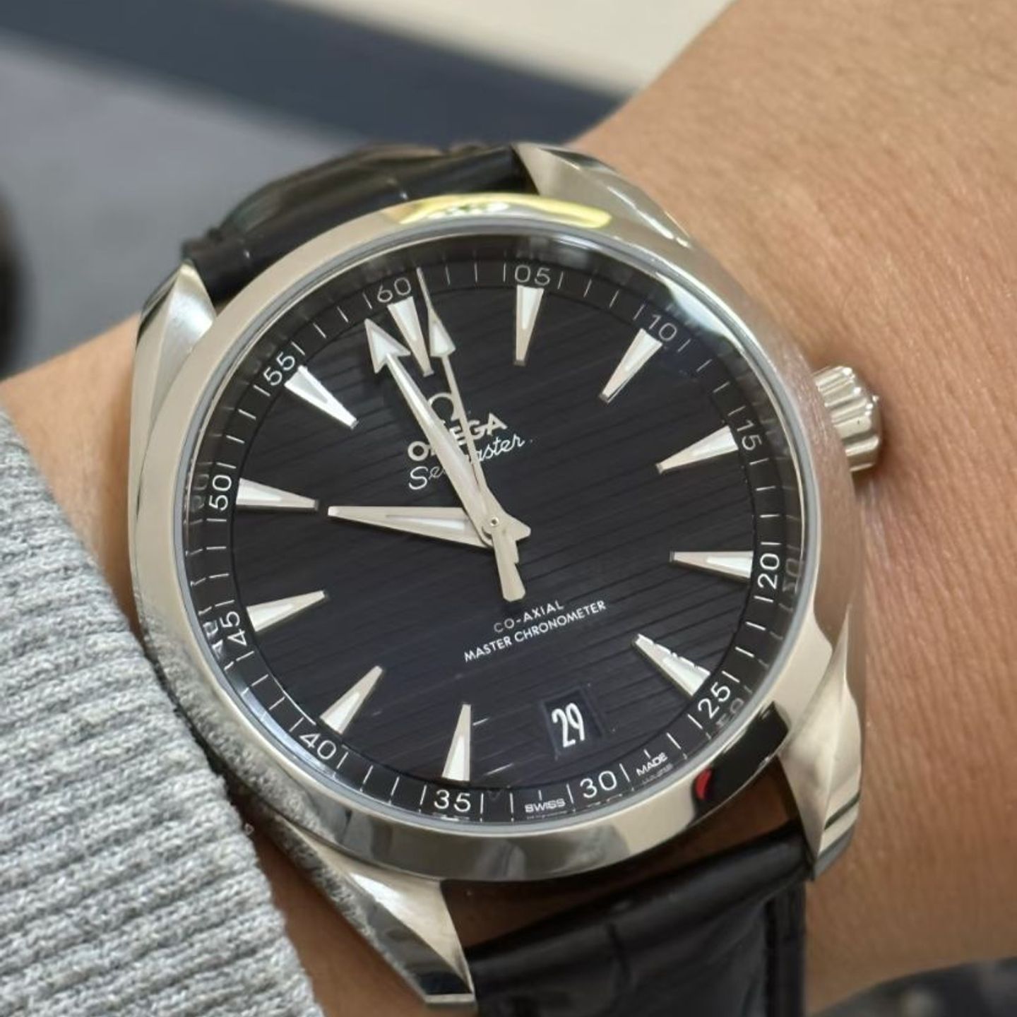 Omega Seamaster Aqua Terra 220.13.38.20.01.001 (2023) - Zwart wijzerplaat 38mm Staal (2/4)