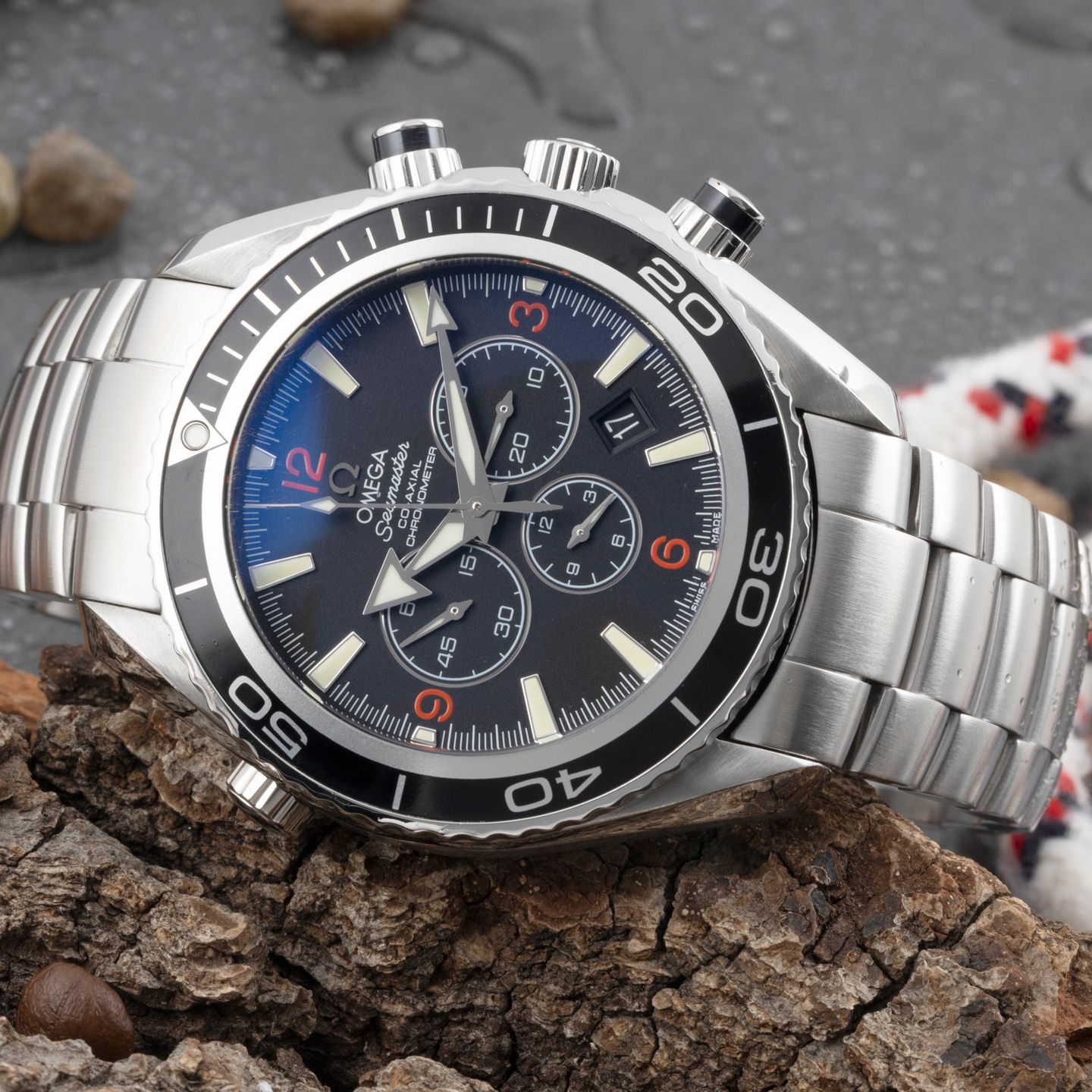 Omega Seamaster Planet Ocean Chronograph 2910.51.82 (Unknown (random serial)) - Black dial 46 mm Steel case (2/8)