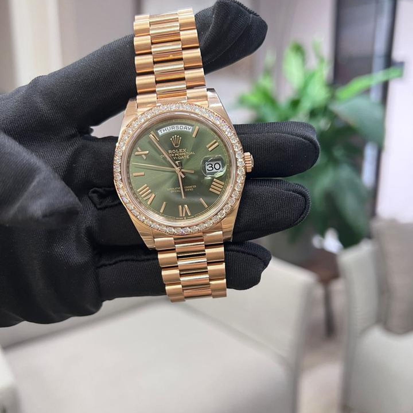 Rolex Day-Date 228345RBR (2025) - Green dial 40 mm Rose Gold case (3/6)