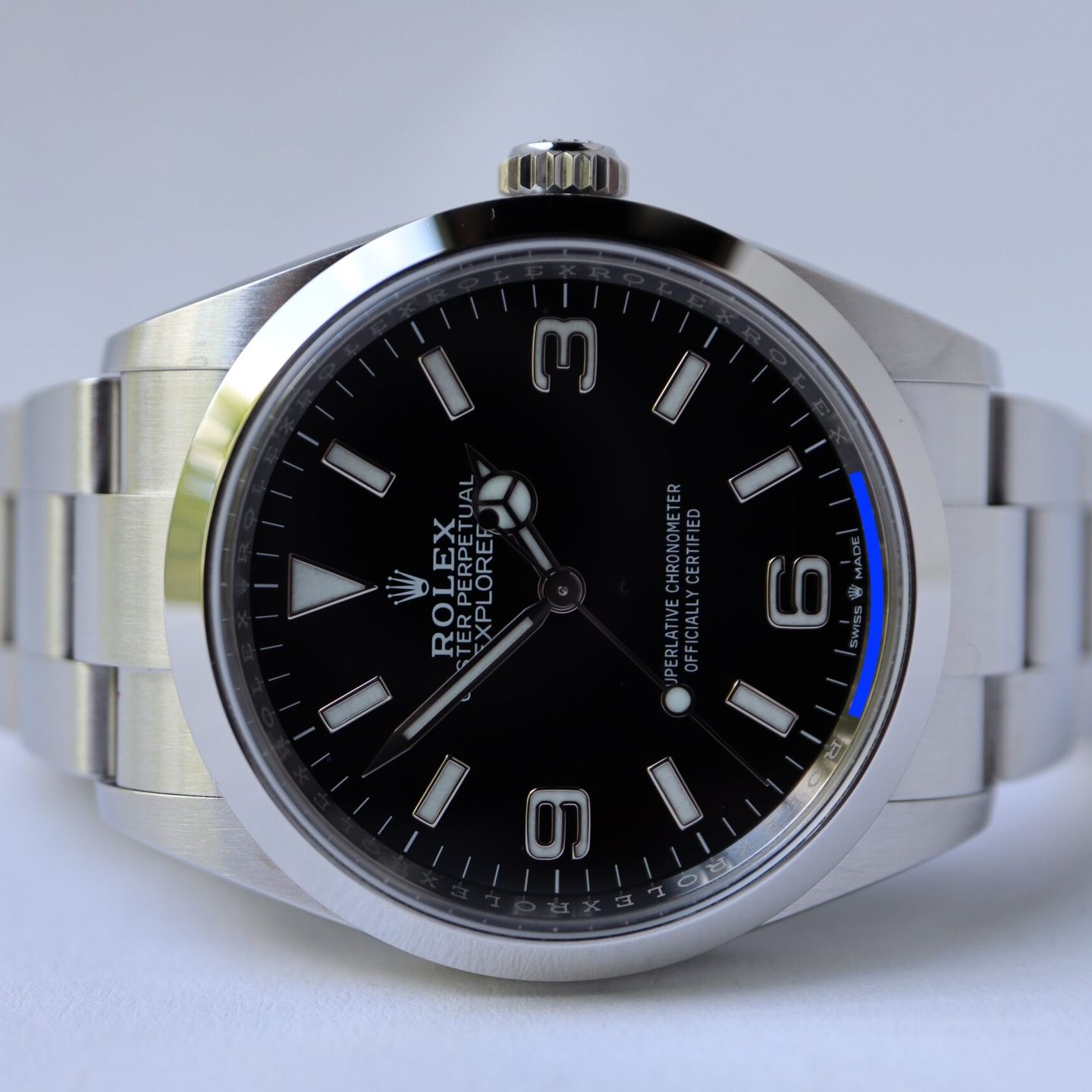Rolex Explorer 124270 (2021) - Zwart wijzerplaat 36mm Staal (2/8)
