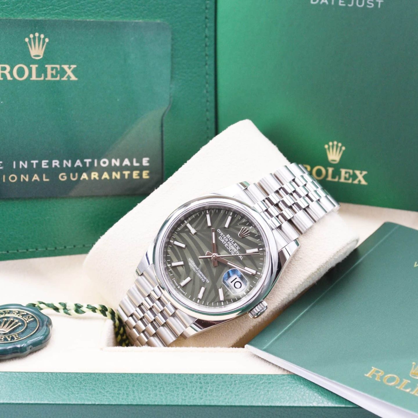 Rolex Datejust 36 126200 (2021) - 36mm Staal (7/7)