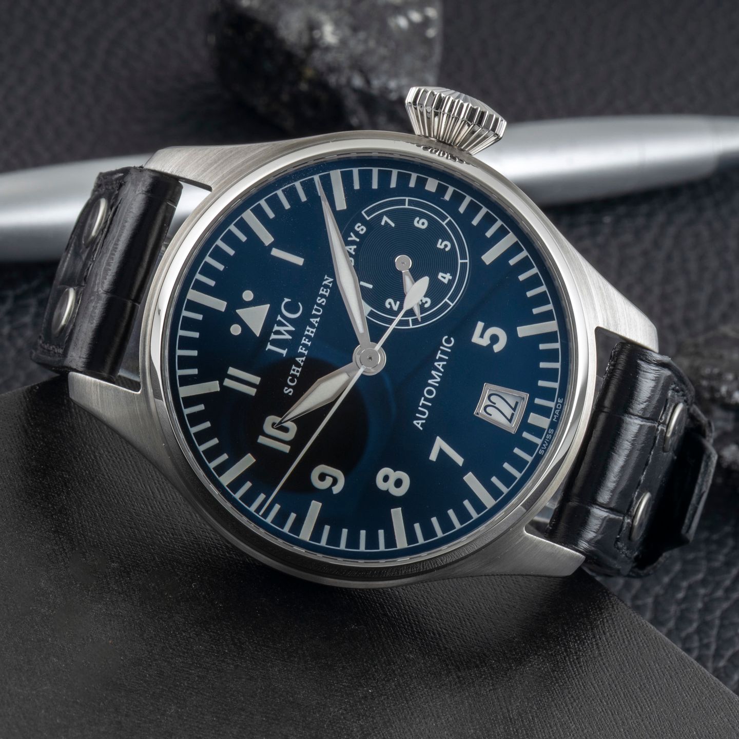 IWC Big Pilot IW500201 (Onbekend (willekeurig serienummer)) - Zwart wijzerplaat 46mm Staal (2/8)