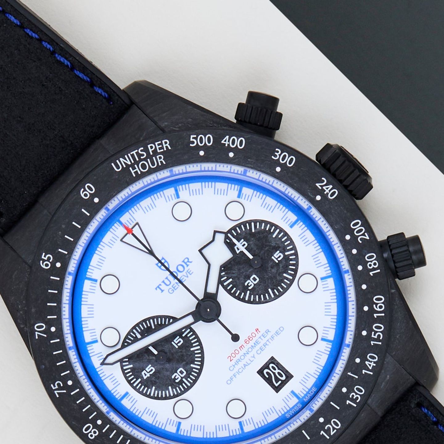Tudor Black Bay Chrono 79377KN (2025) - White dial 42 mm Carbon case (3/8)