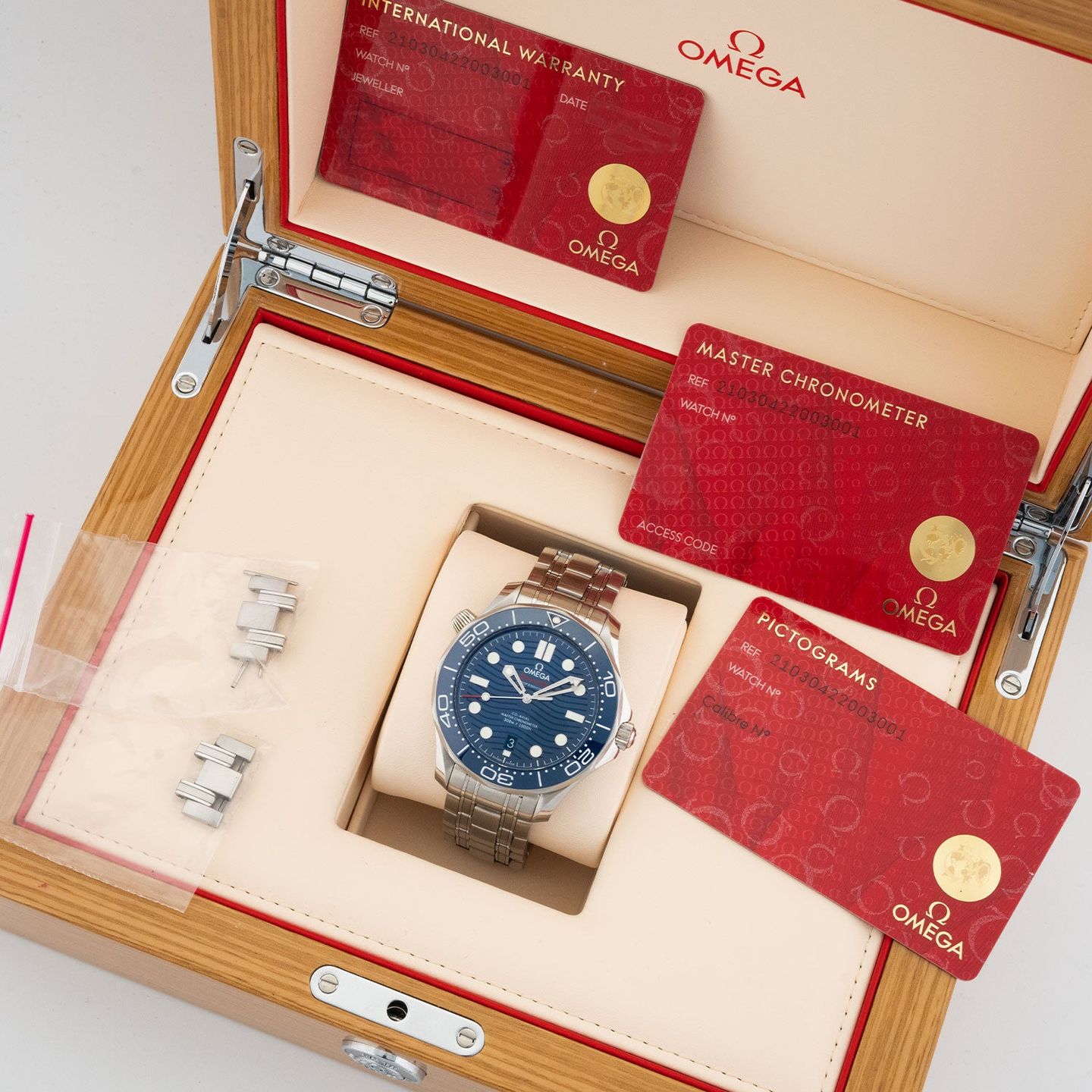 Omega Seamaster Diver 300 M 210.30.42.20.03.001 (2020) - Blauw wijzerplaat 42mm Staal (4/6)