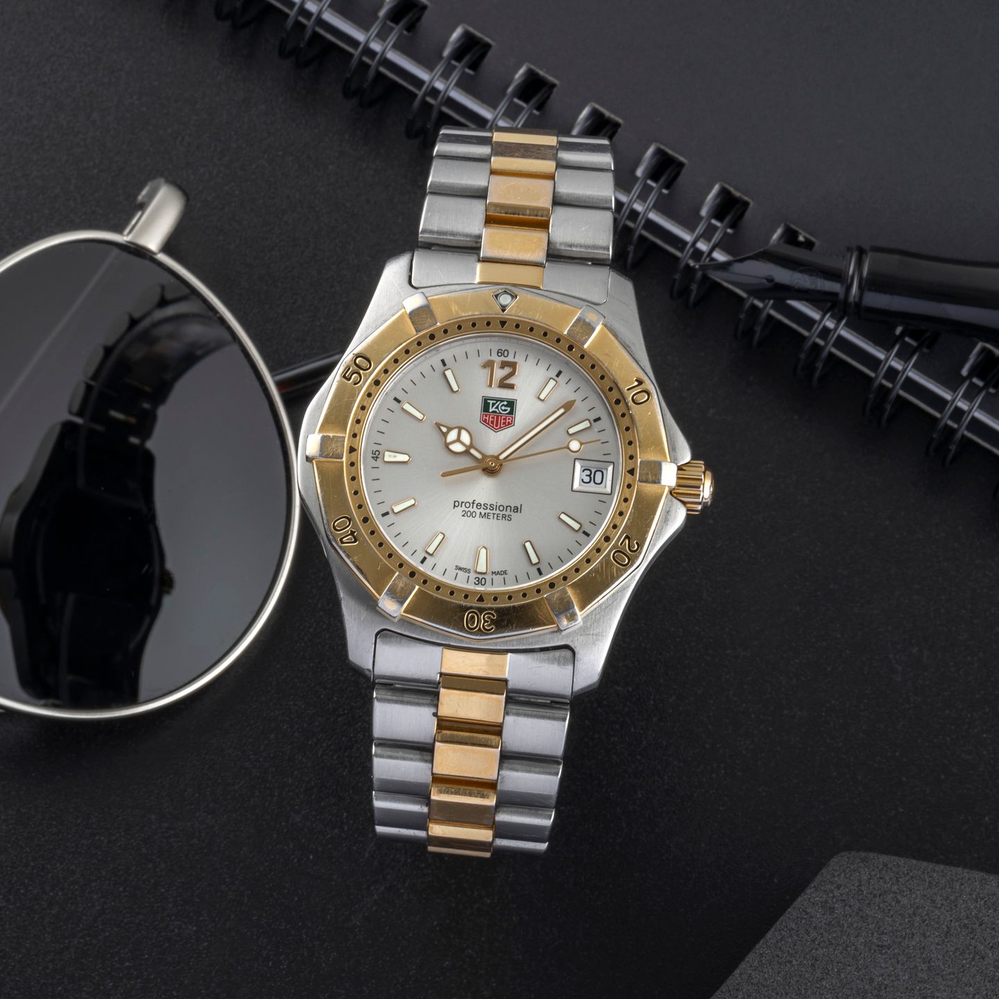 TAG Heuer 2000 WK1120 (2000) - Silver dial 37 mm (1/8)