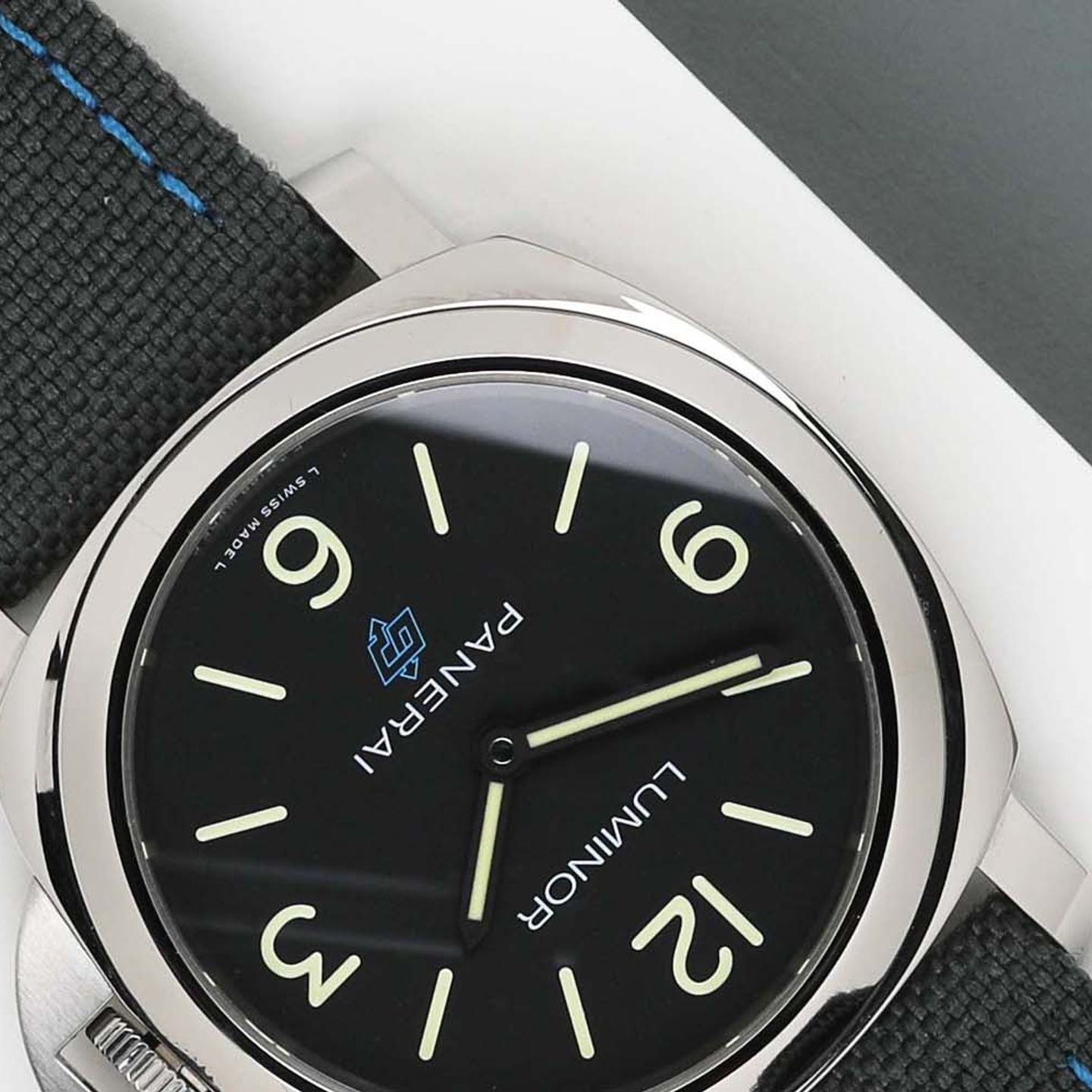 Panerai Luminor Base Logo PAM00774 (2019) - Zwart wijzerplaat 44mm Staal (4/8)