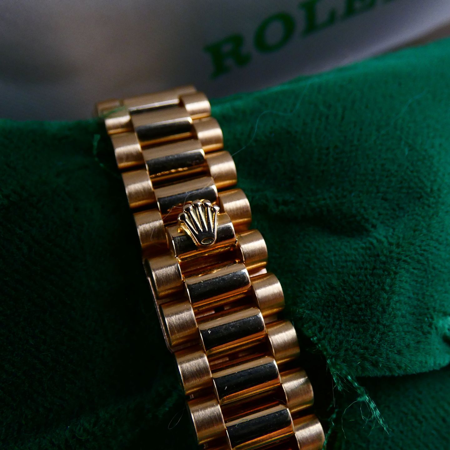 Rolex Lady-Datejust 79178 (1990) - Champagne dial 26 mm Yellow Gold case (4/4)