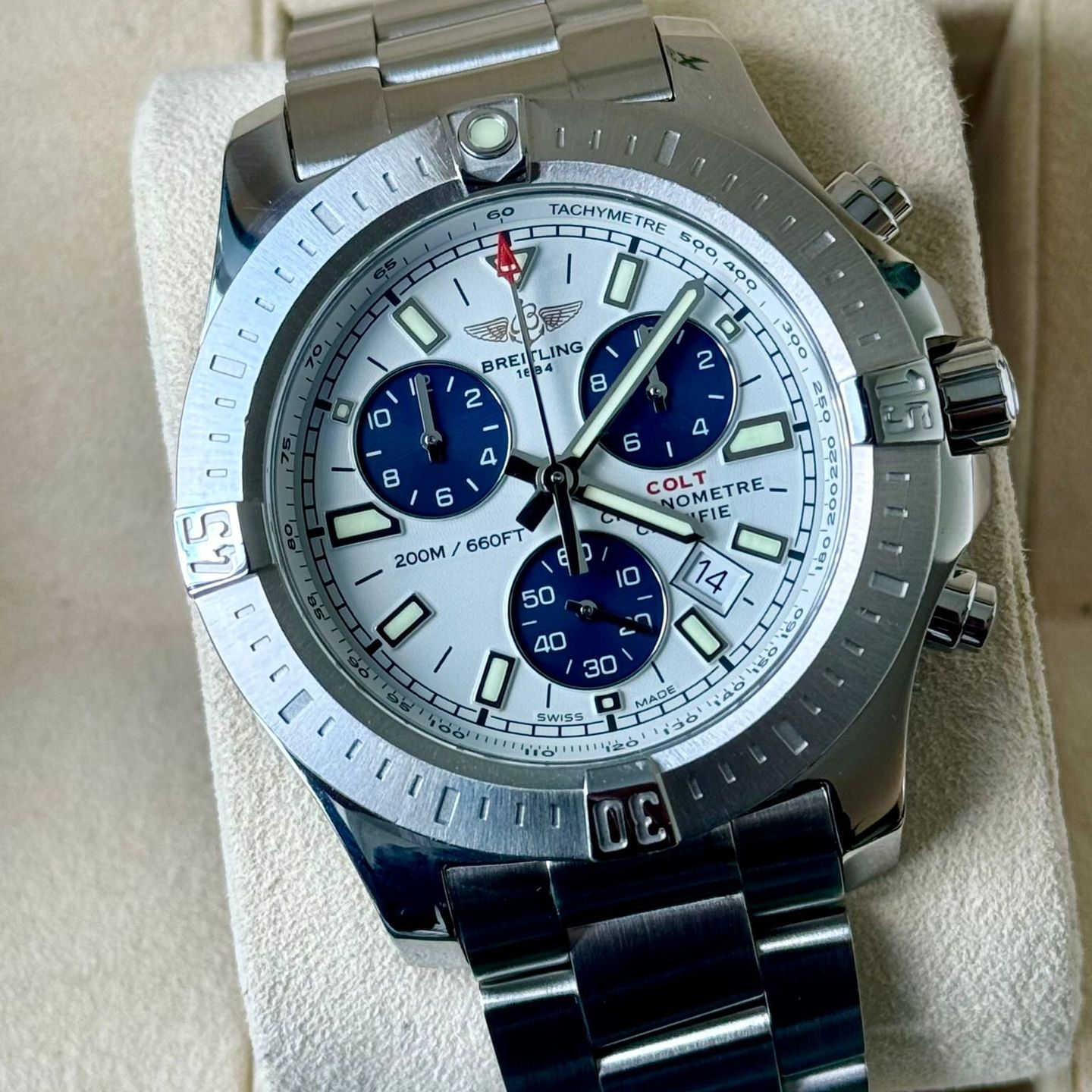 Breitling Colt Chronograph A7338811/G790-173A (2016) - Zilver wijzerplaat 45mm Staal (1/7)